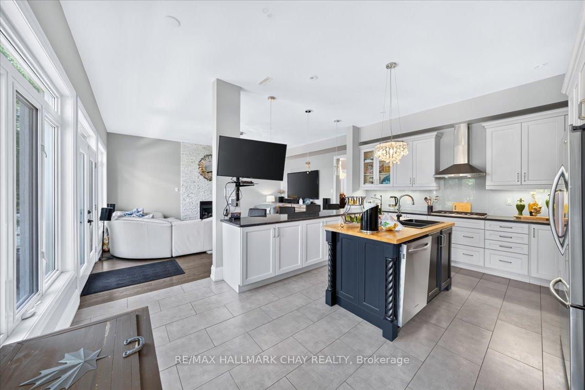 Photo 14 of 665 Park Road, Innisfil, Alcona — HOMEH