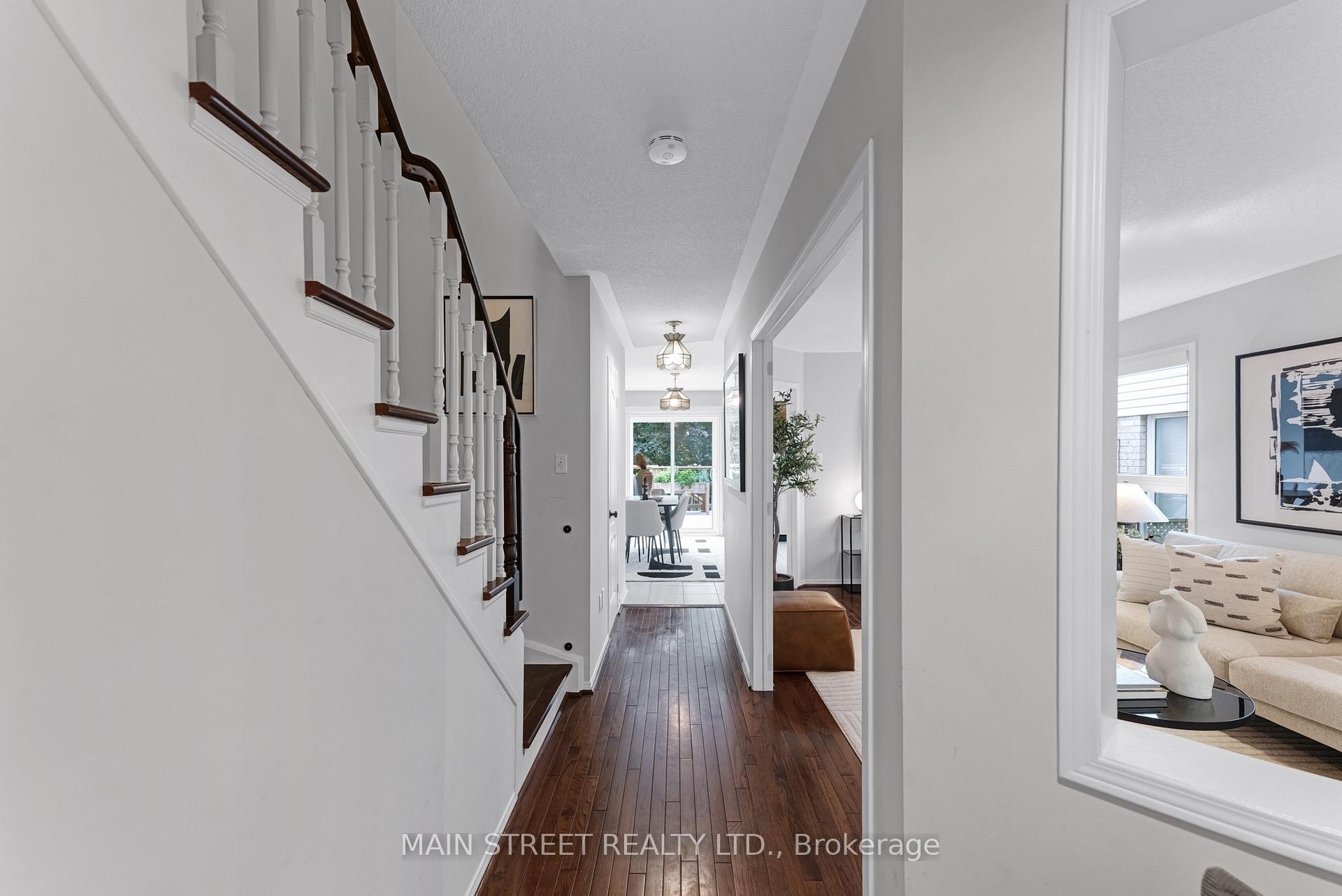 Photo 11 of 478 Heddle Crescent, Newmarket, Stonehaven-Wyndham — HOMEH
