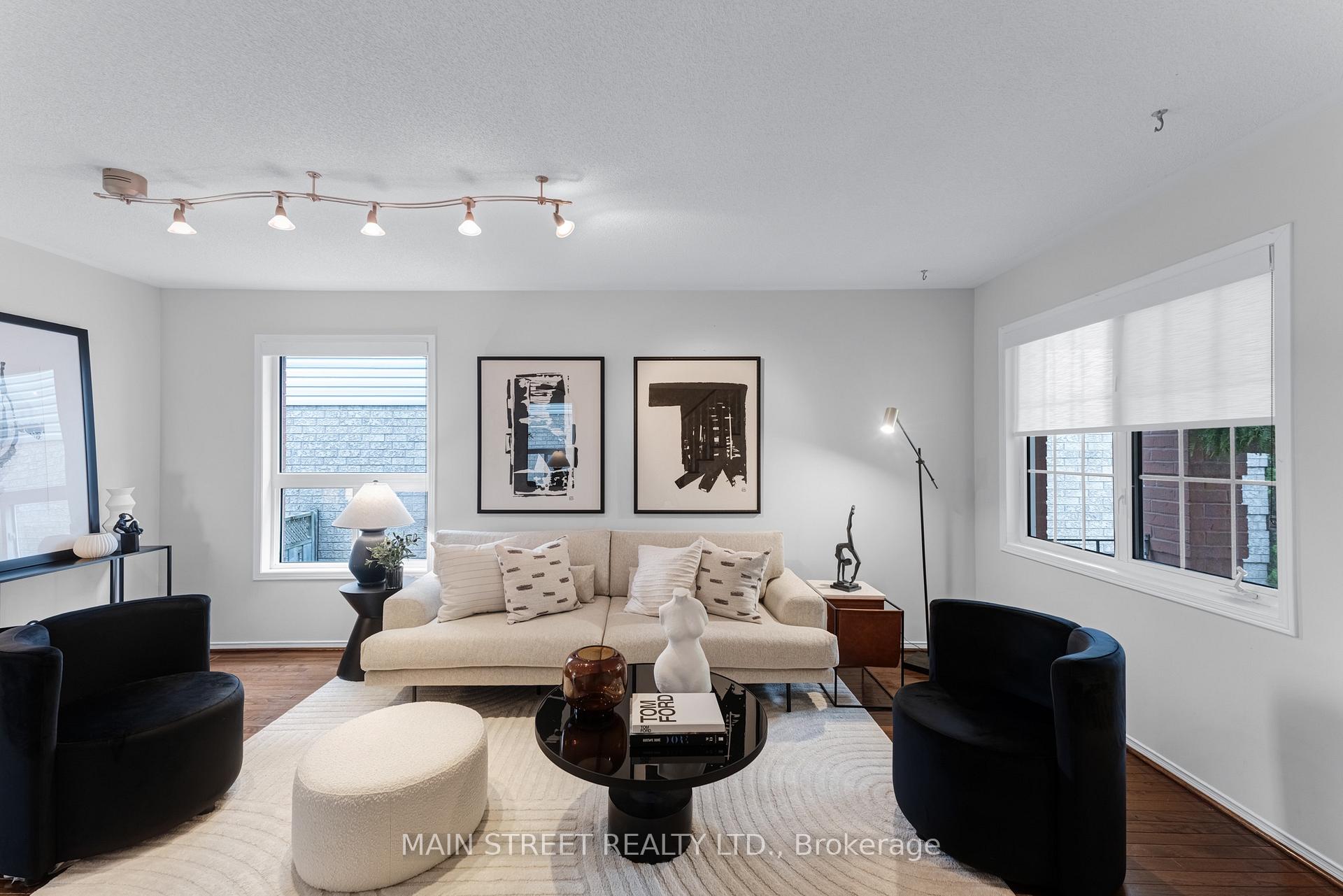 Photo 13 of 478 Heddle Crescent, Newmarket, Stonehaven-Wyndham — HOMEH
