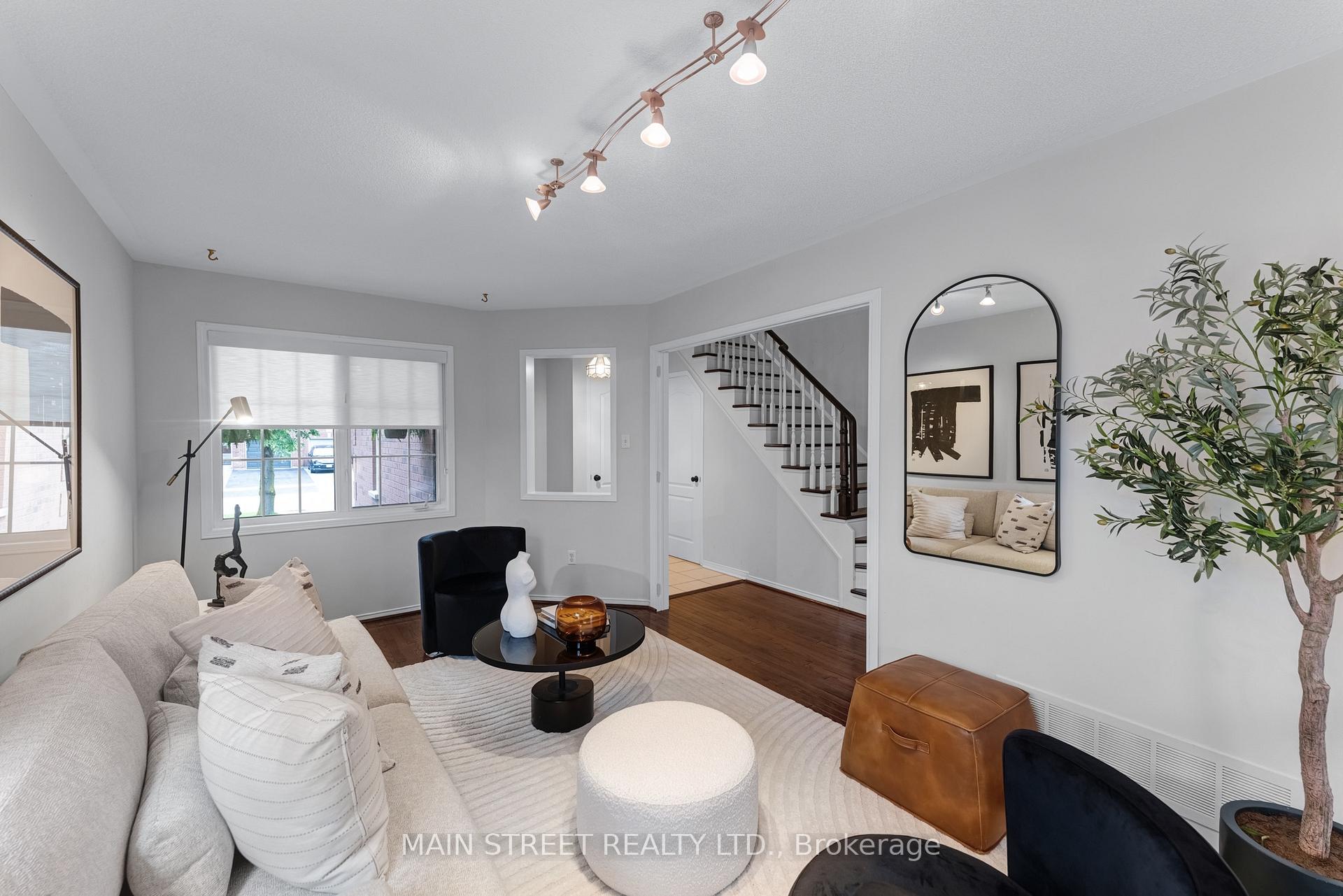 Photo 17 of 478 Heddle Crescent, Newmarket, Stonehaven-Wyndham — HOMEH