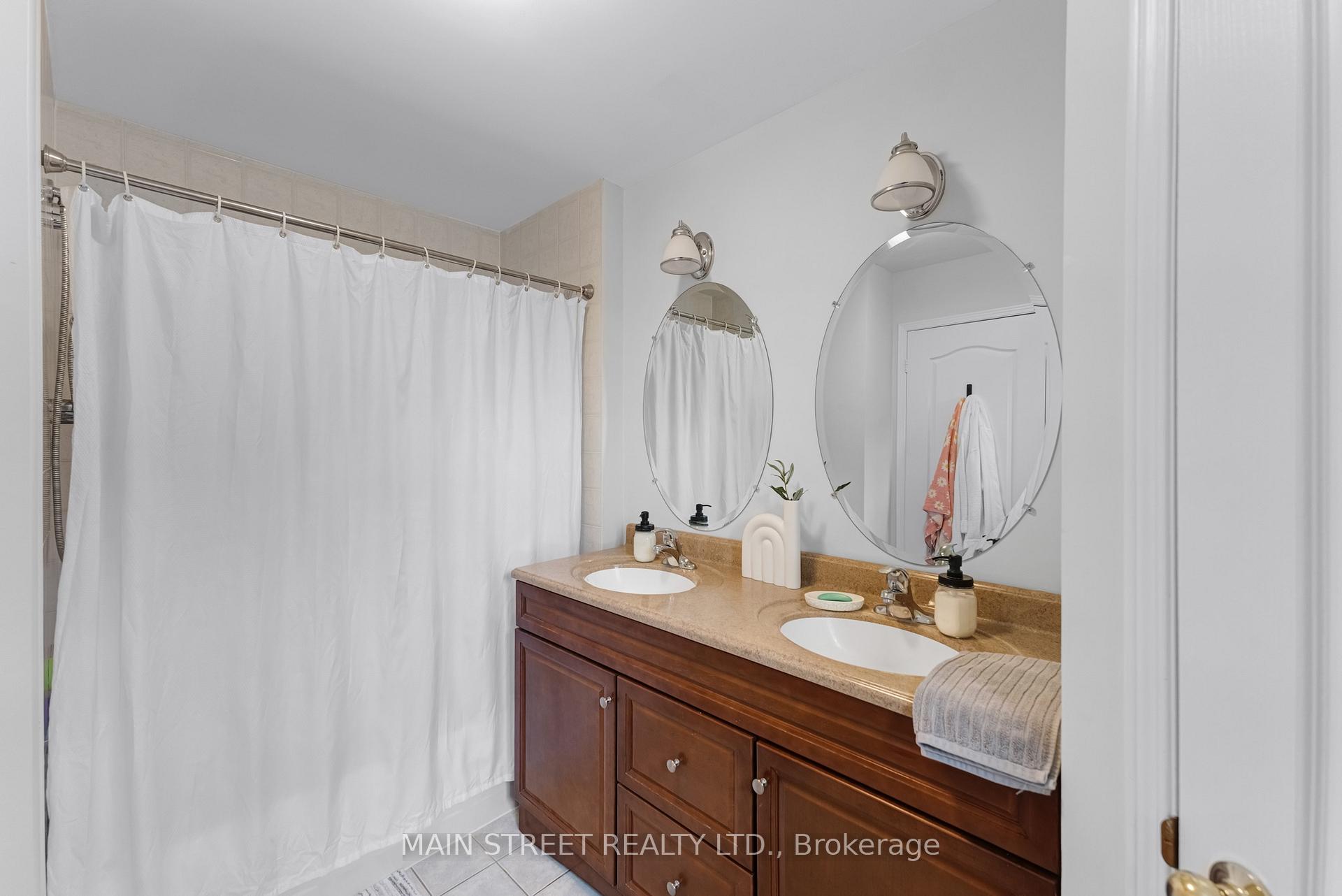 Photo 44 of 478 Heddle Crescent, Newmarket, Stonehaven-Wyndham — HOMEH