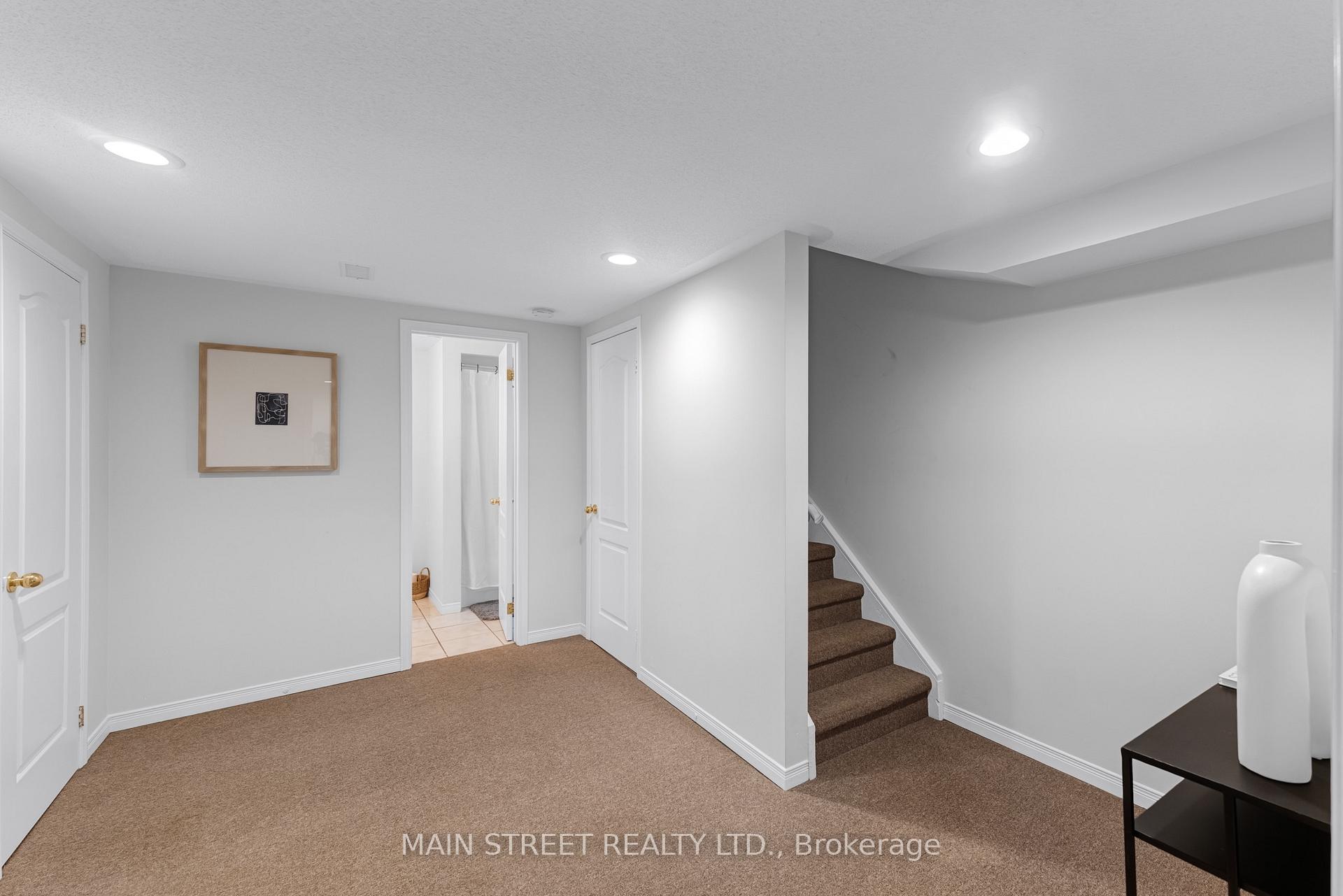 Photo 55 of 478 Heddle Crescent, Newmarket, Stonehaven-Wyndham — HOMEH