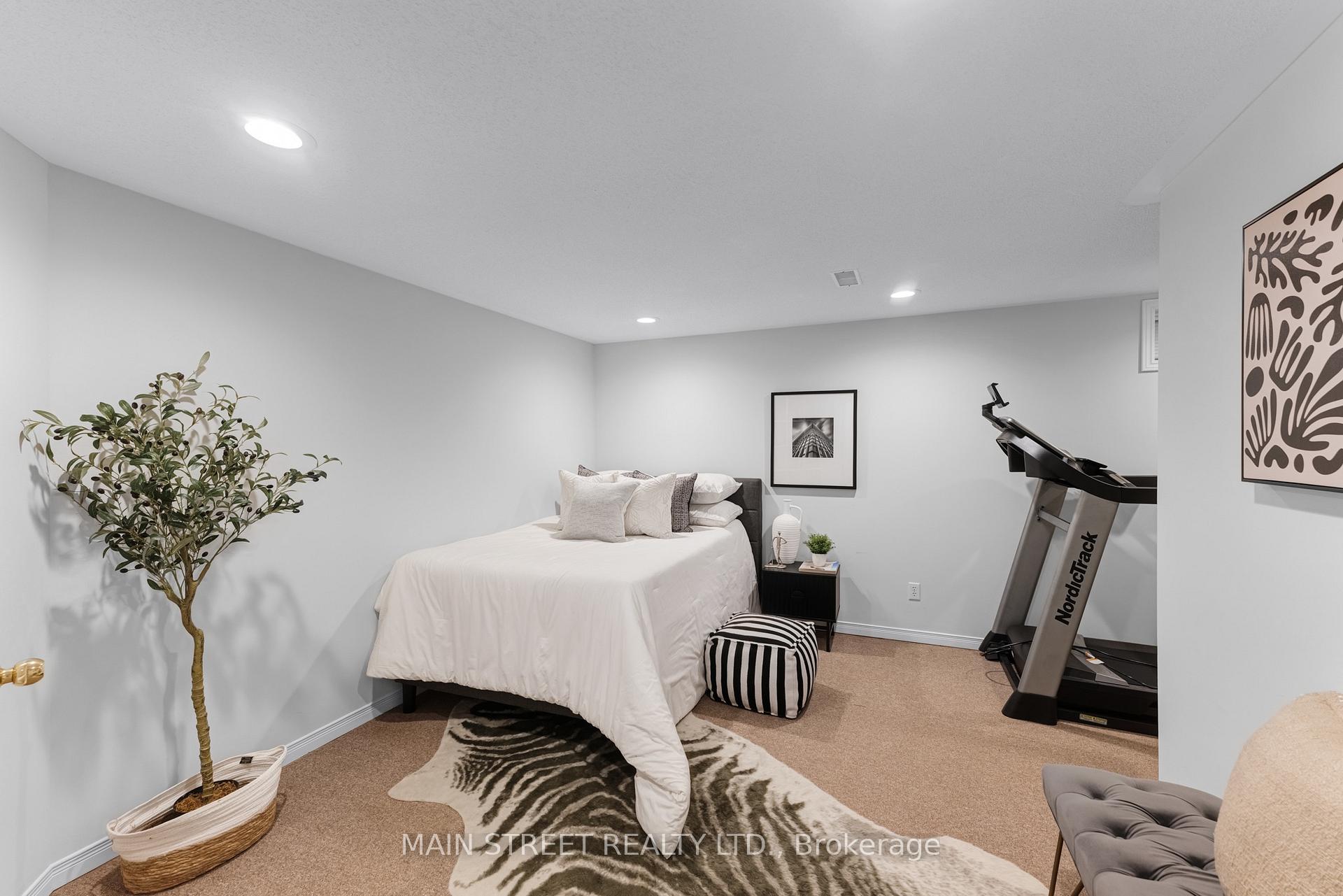 Photo 59 of 478 Heddle Crescent, Newmarket, Stonehaven-Wyndham — HOMEH