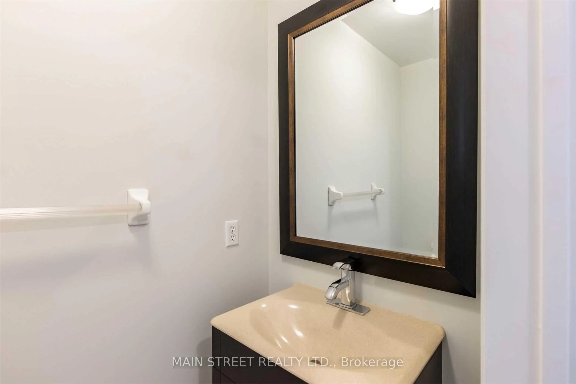Photo 24 of 478 Heddle Crescent, Newmarket, Stonehaven-Wyndham — HOMEH