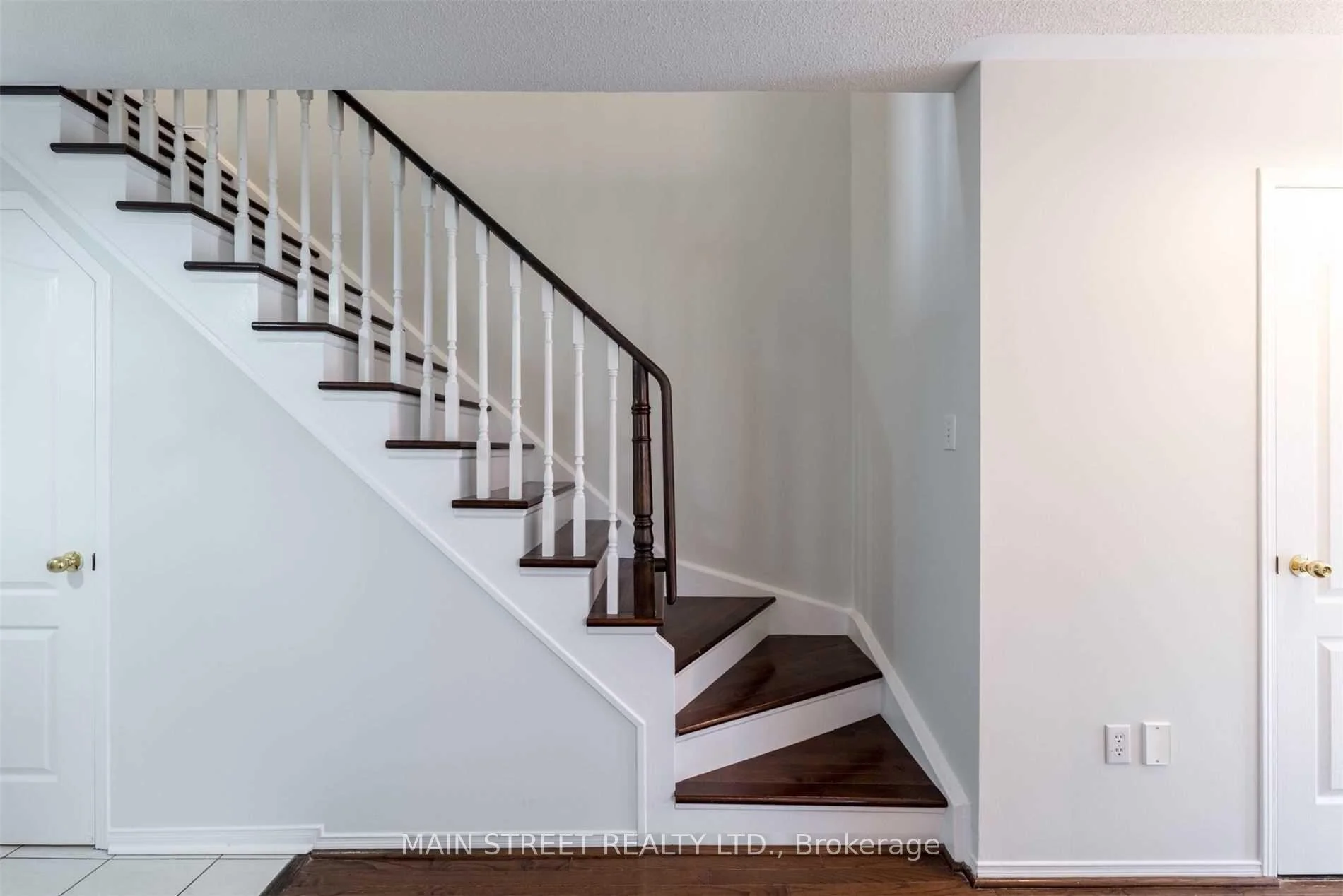 Photo 26 of 478 Heddle Crescent, Newmarket, Stonehaven-Wyndham — HOMEH