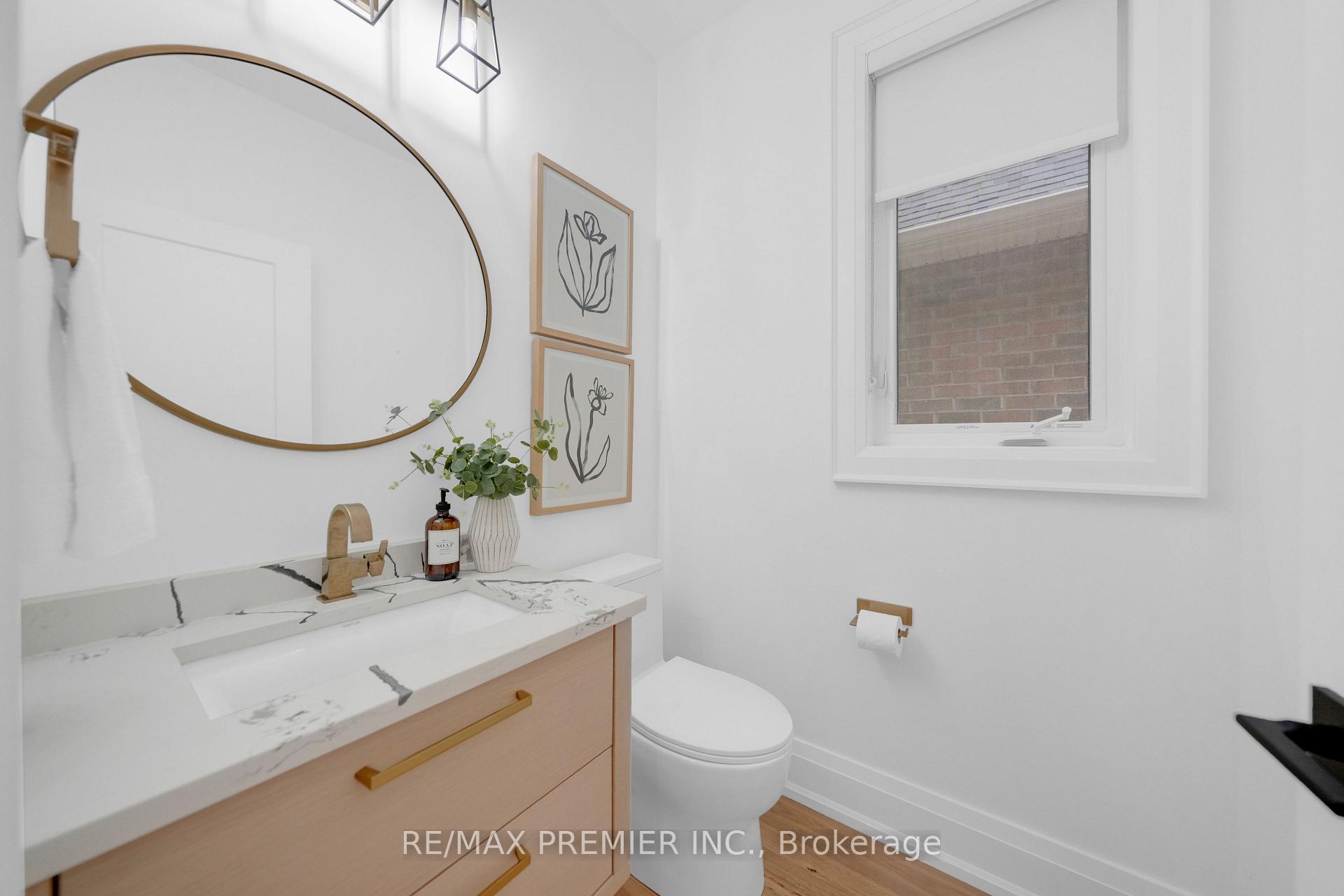 Photo 8 of 37 Walls Crescent, New Tecumseth, Tottenham — HOMEH