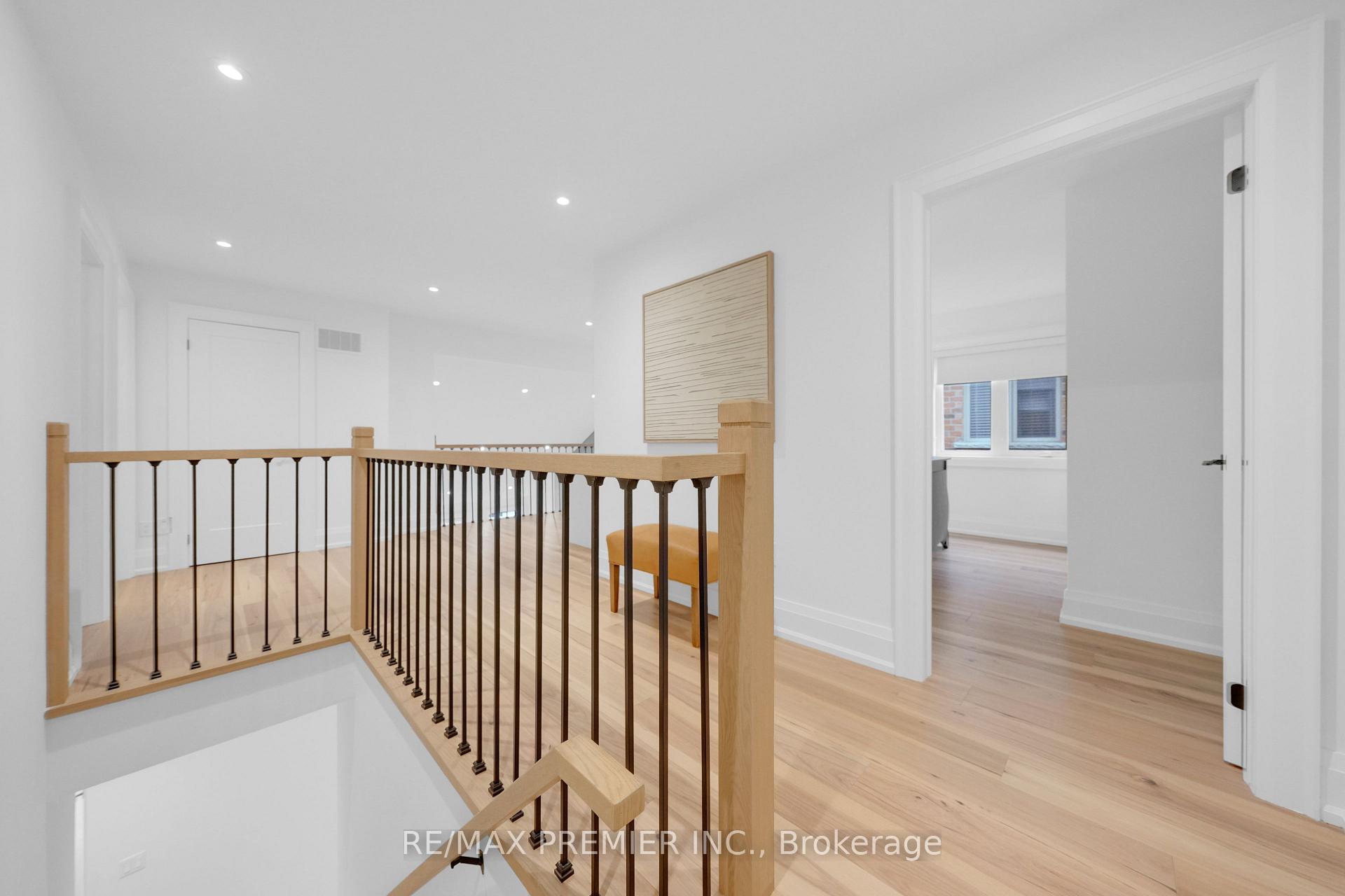 Photo 22 of 37 Walls Crescent, New Tecumseth, Tottenham — HOMEH