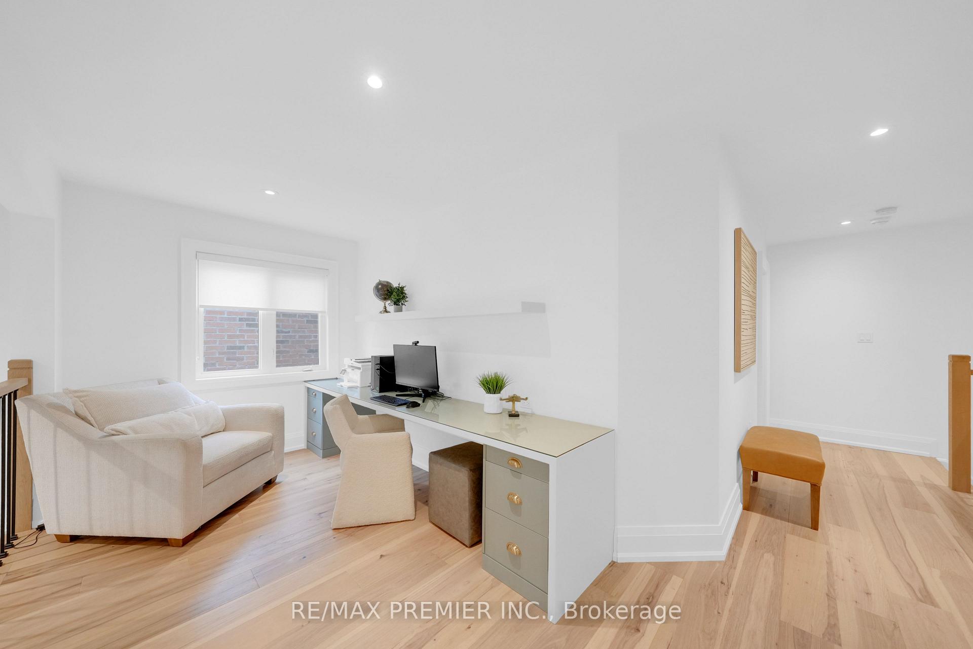 Photo 23 of 37 Walls Crescent, New Tecumseth, Tottenham — HOMEH