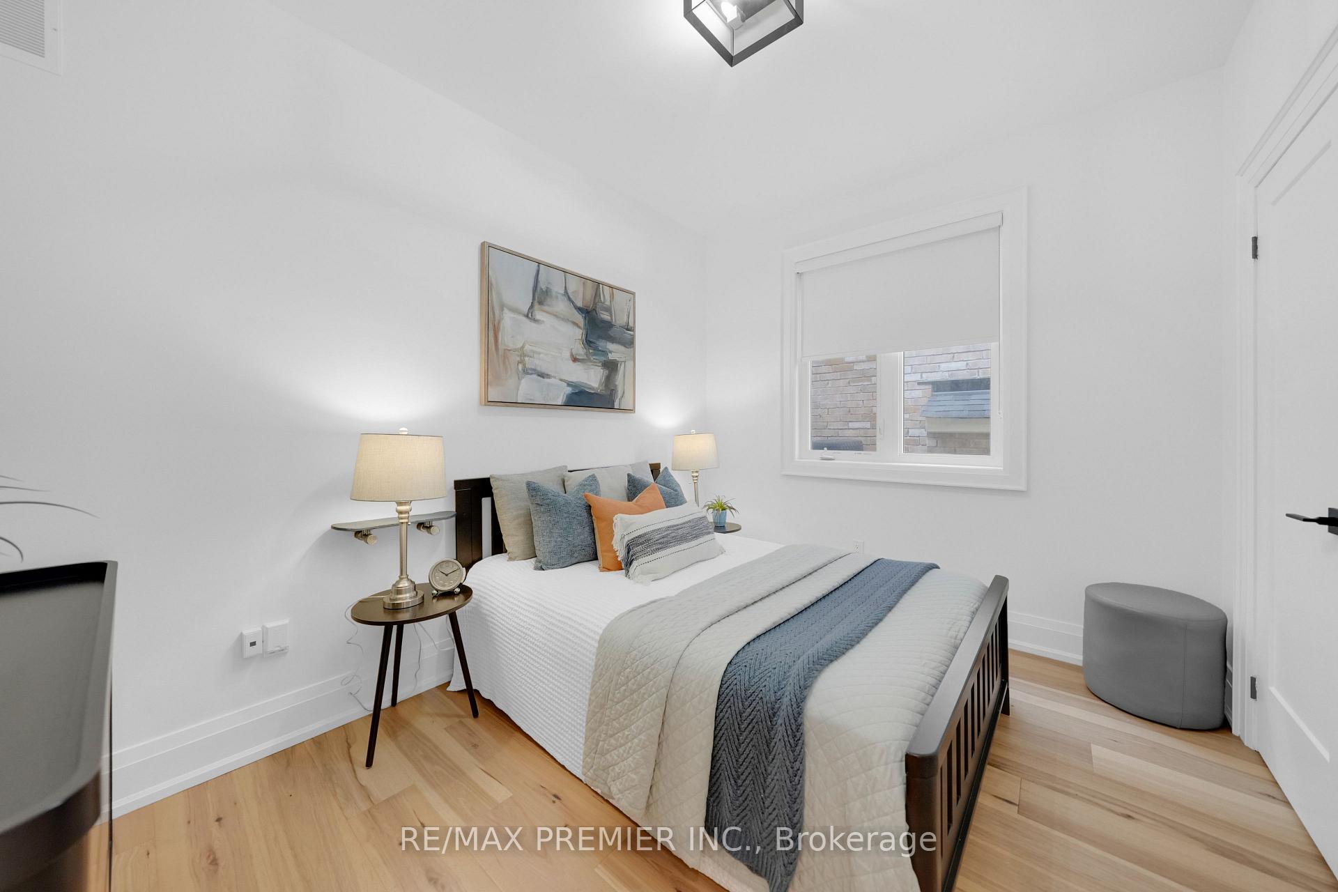 Photo 31 of 37 Walls Crescent, New Tecumseth, Tottenham — HOMEH