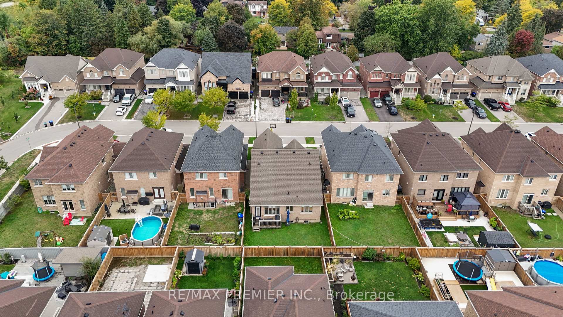 Photo 47 of 37 Walls Crescent, New Tecumseth, Tottenham — HOMEH