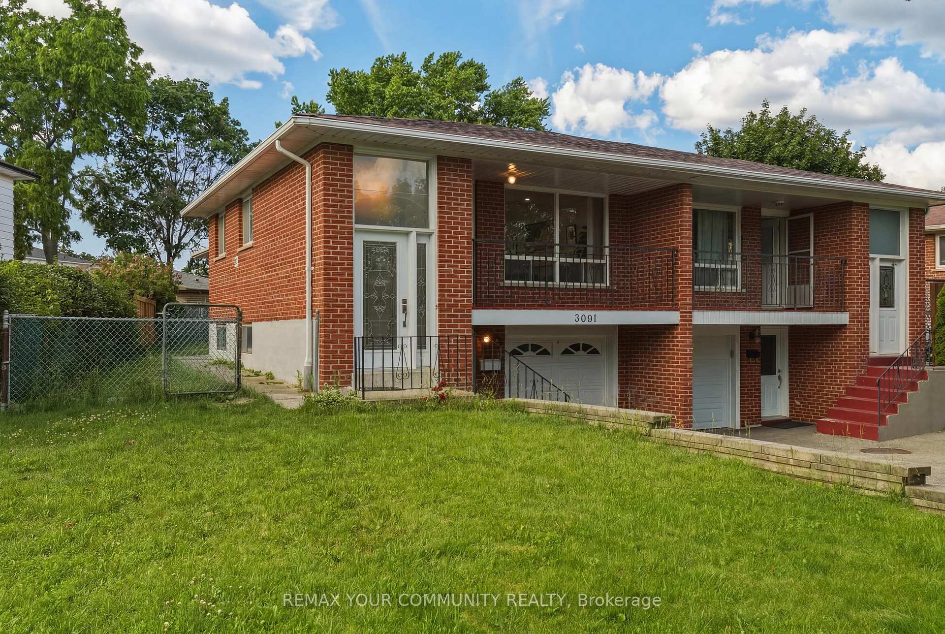 Photo 3 of 3091 Rymal Road, Mississauga, Applewood — HOMEH