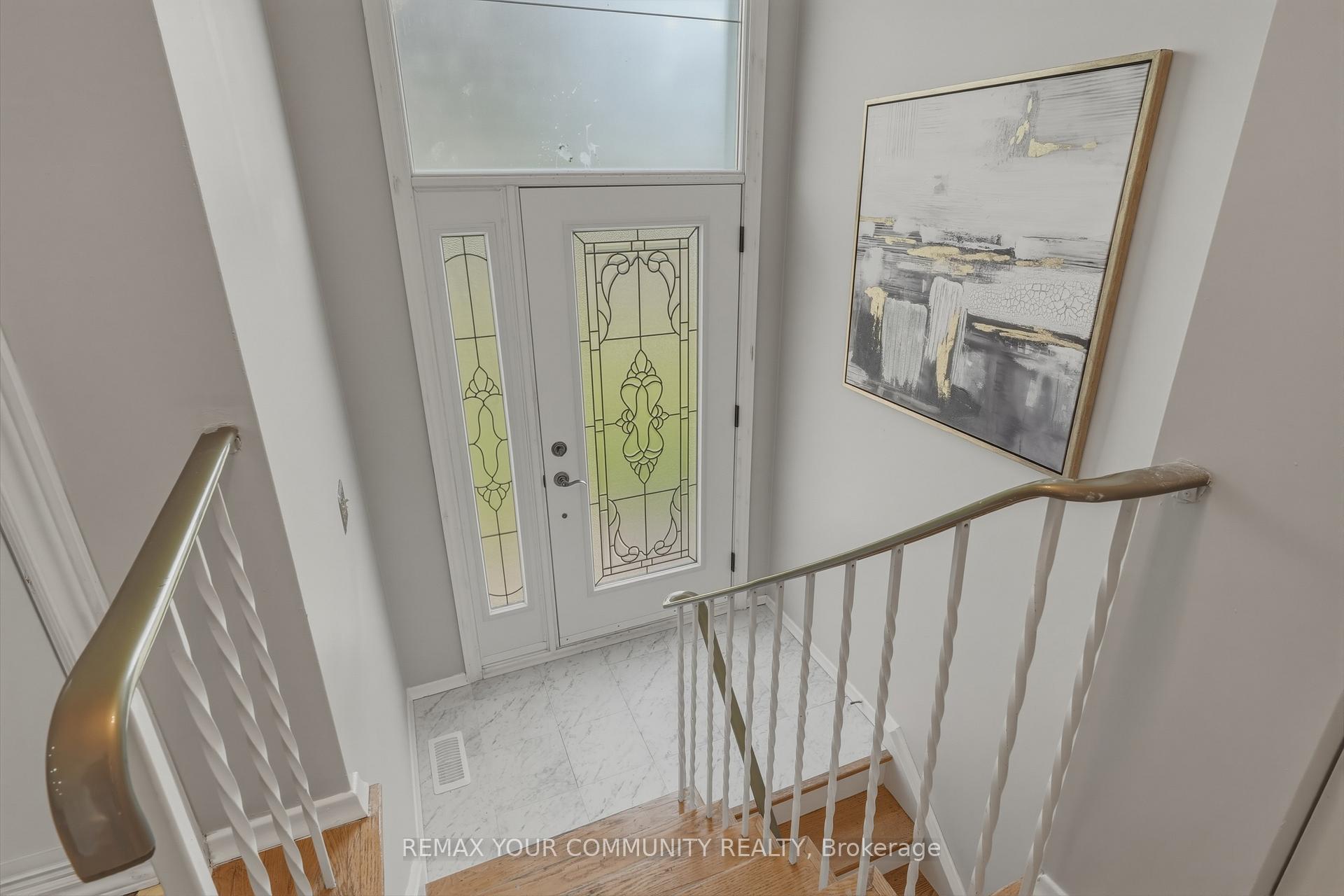 Photo 4 of 3091 Rymal Road, Mississauga, Applewood — HOMEH