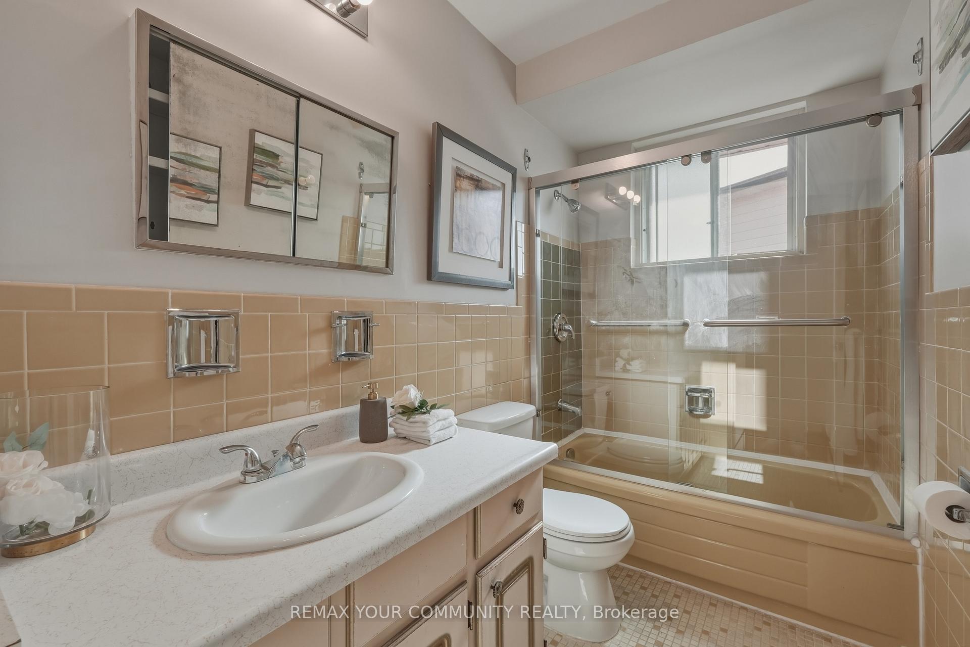 Photo 22 of 3091 Rymal Road, Mississauga, Applewood — HOMEH