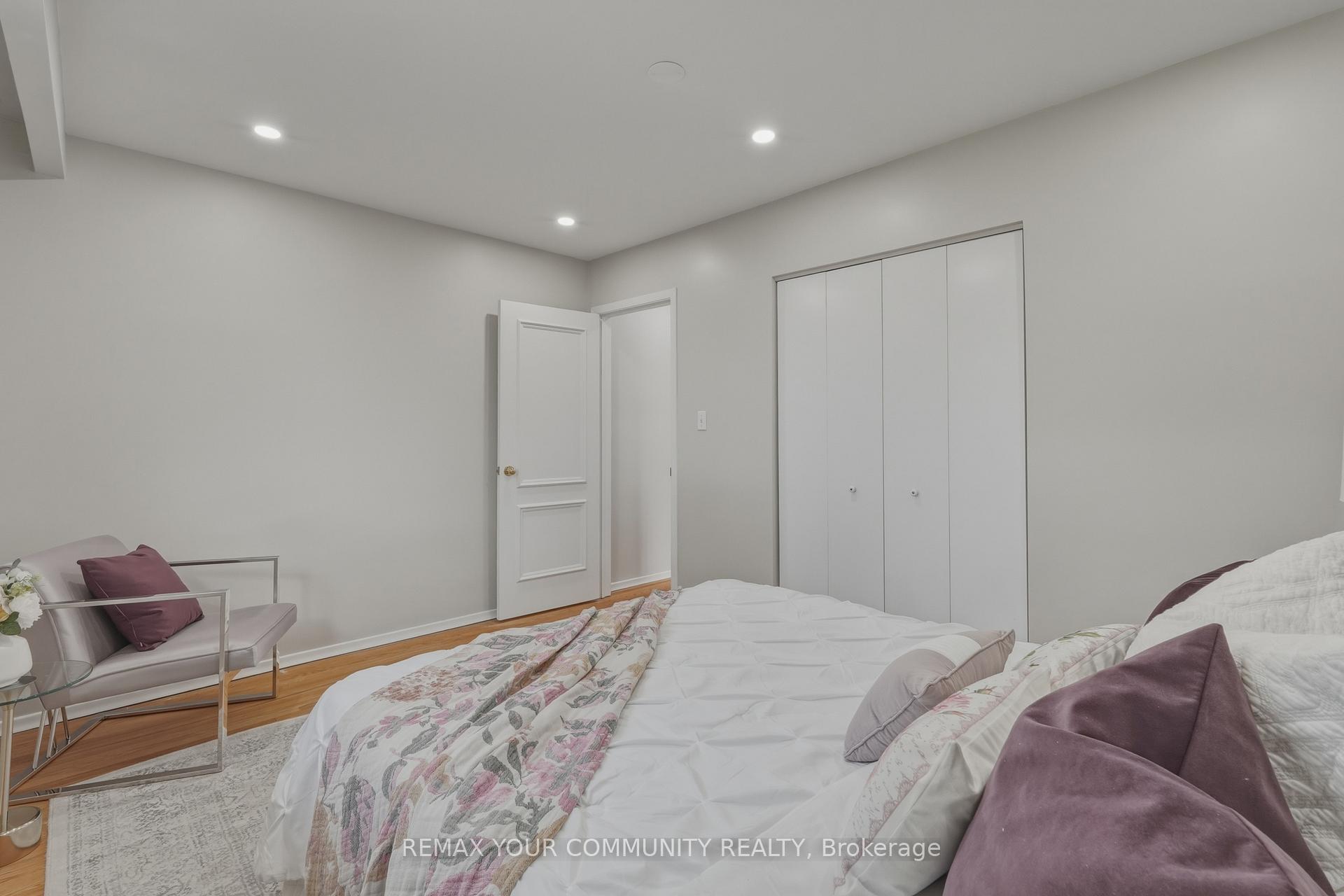 Photo 28 of 3091 Rymal Road, Mississauga, Applewood — HOMEH