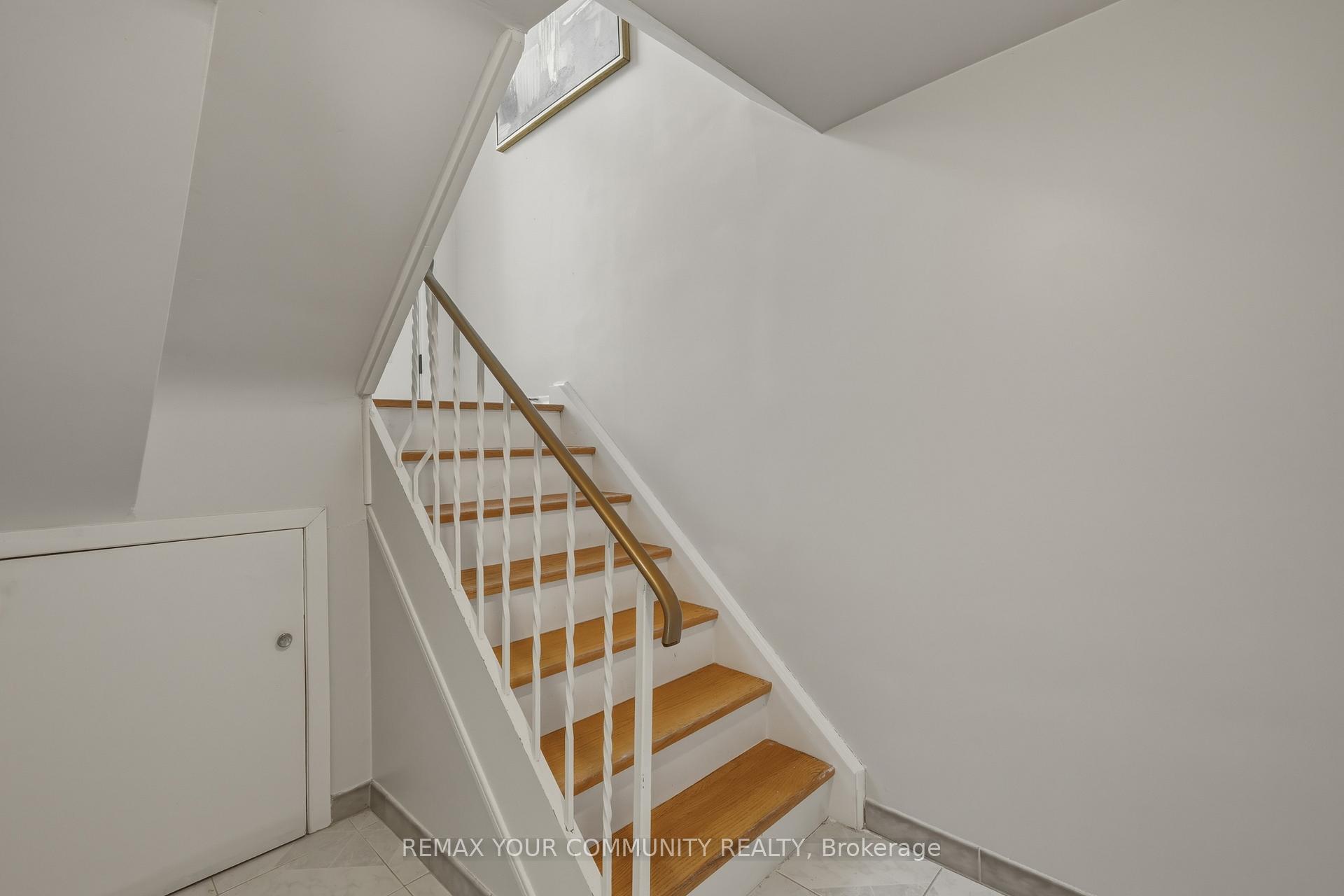 Photo 29 of 3091 Rymal Road, Mississauga, Applewood — HOMEH