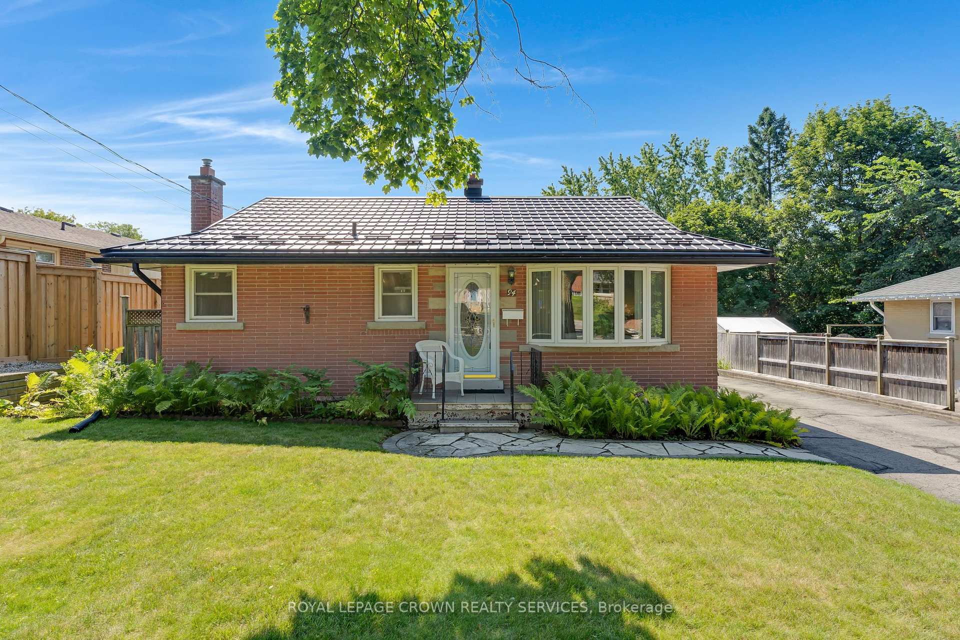 Photo 1 of 94 Ottawa Crescent, Guelph, St. George's — HOMEH