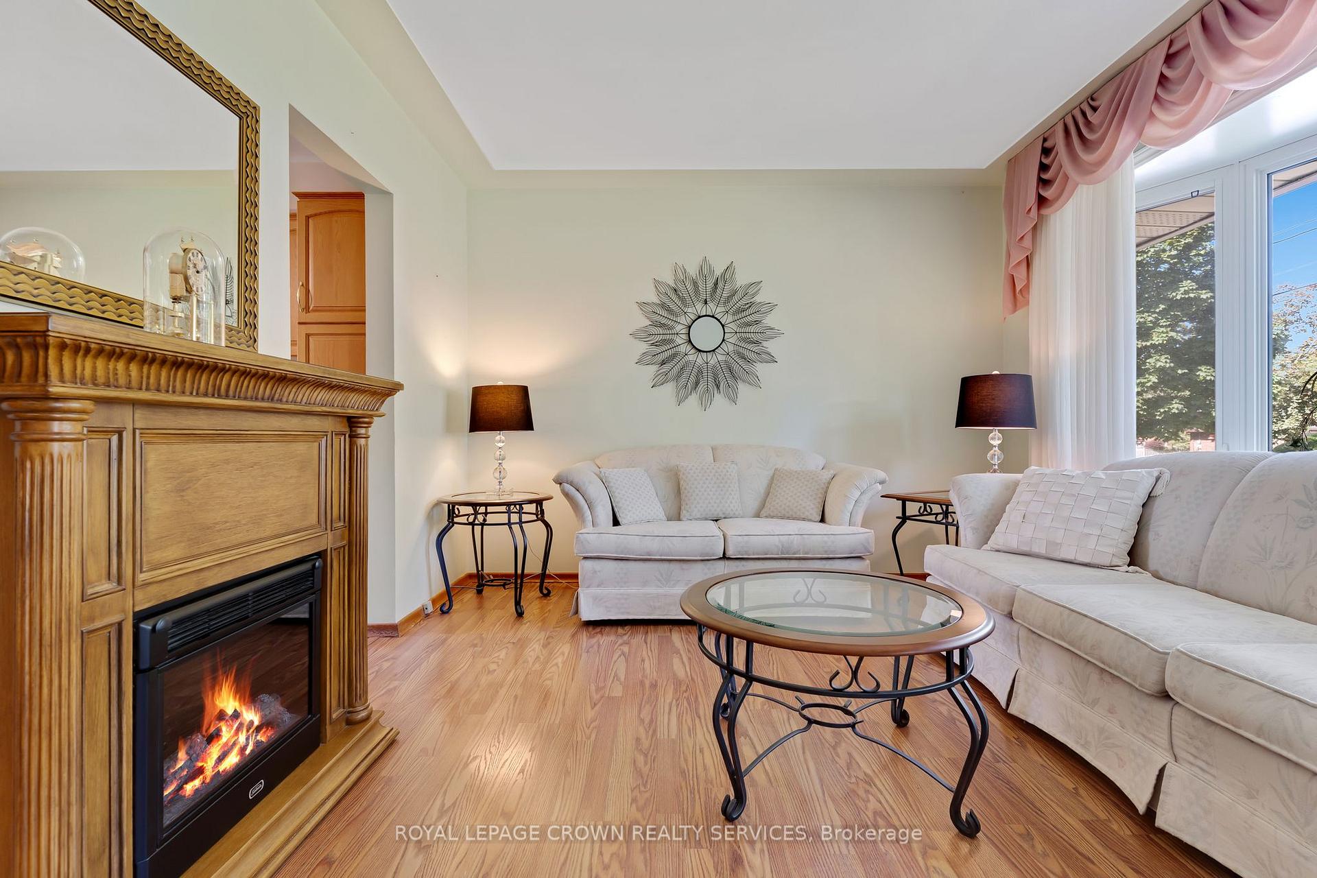 Photo 7 of 94 Ottawa Crescent, Guelph, St. George's — HOMEH