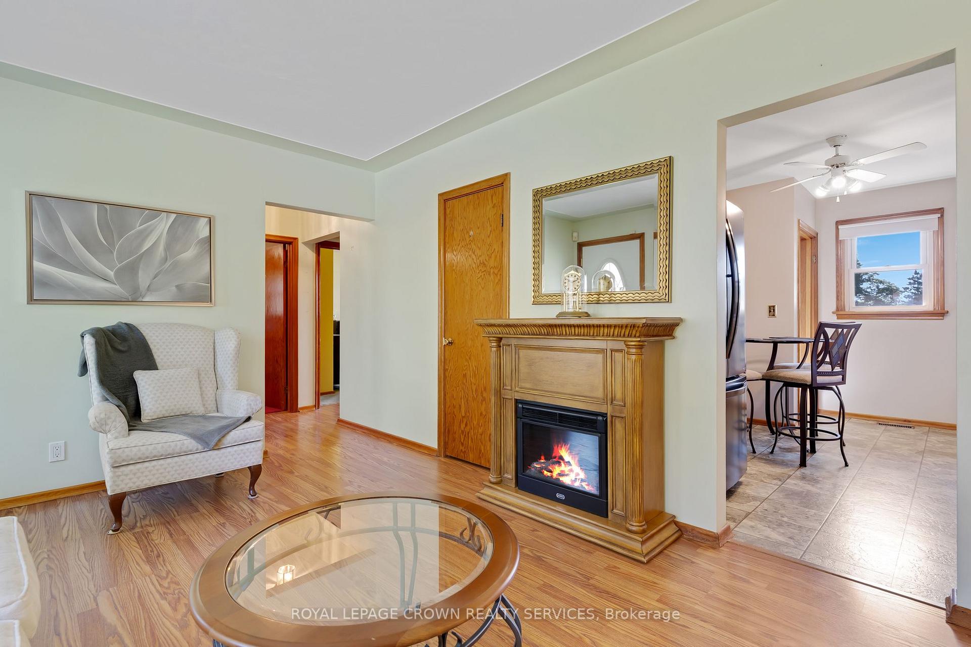 Photo 10 of 94 Ottawa Crescent, Guelph, St. George's — HOMEH