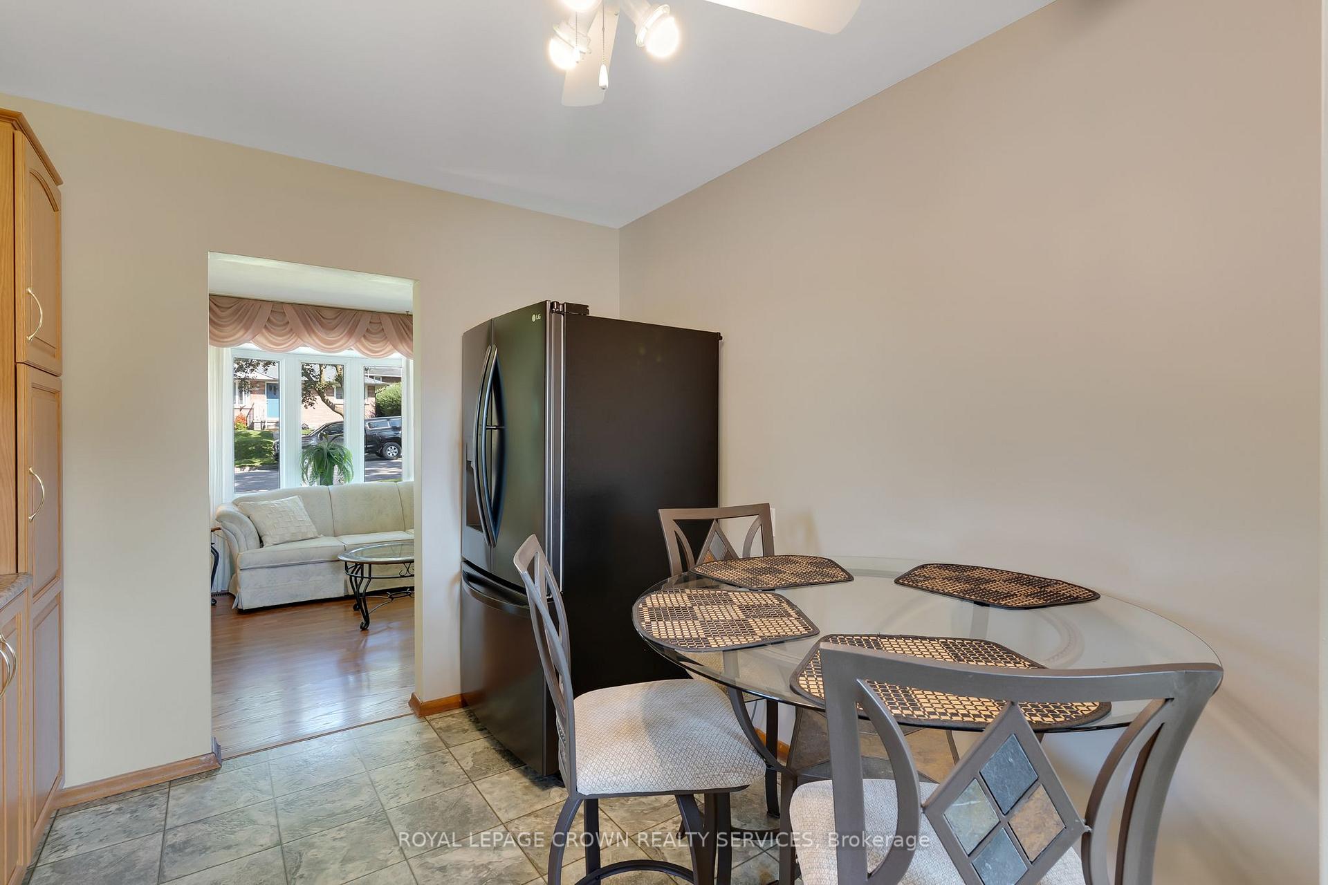 Photo 15 of 94 Ottawa Crescent, Guelph, St. George's — HOMEH