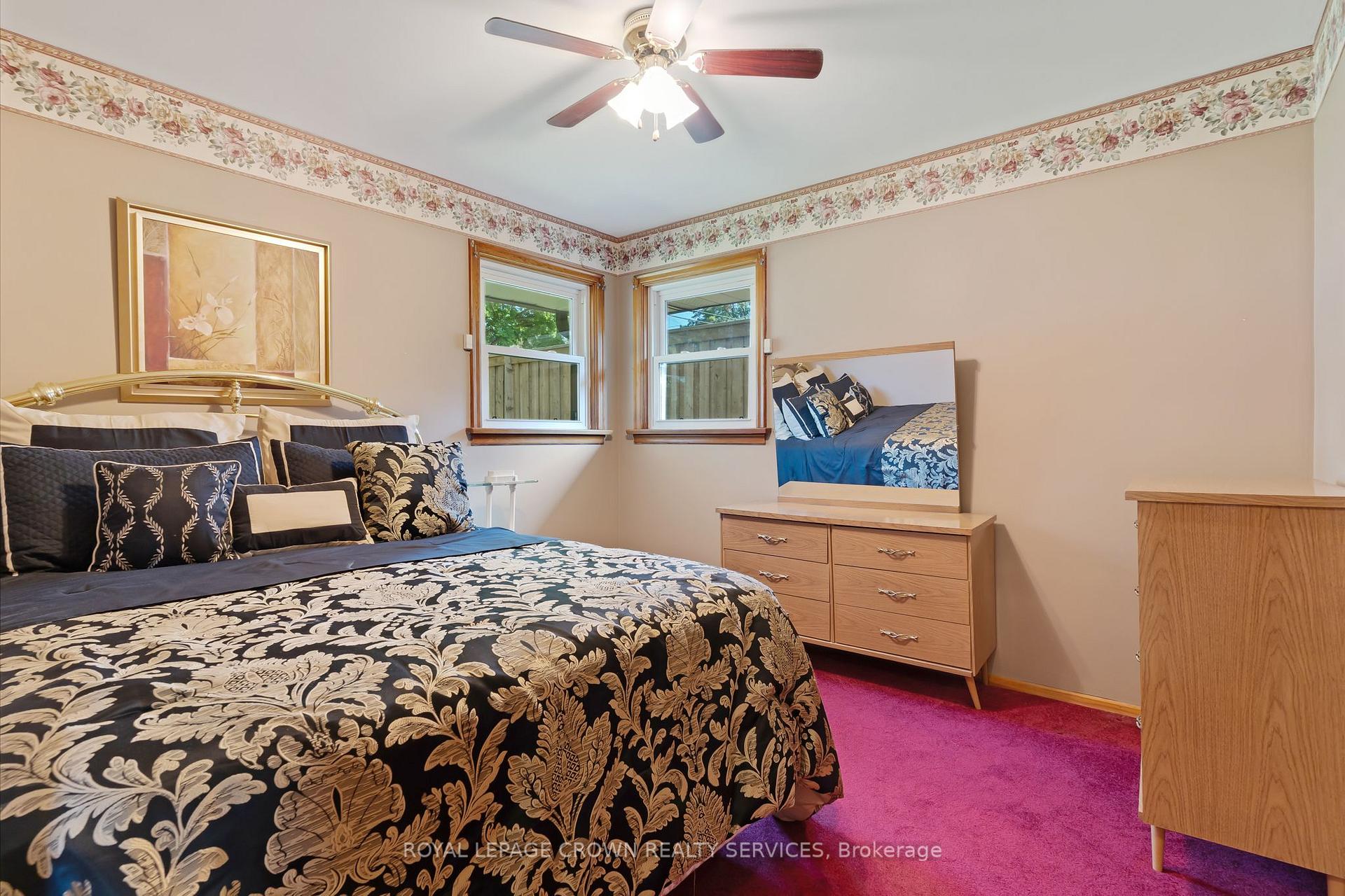 Photo 18 of 94 Ottawa Crescent, Guelph, St. George's — HOMEH
