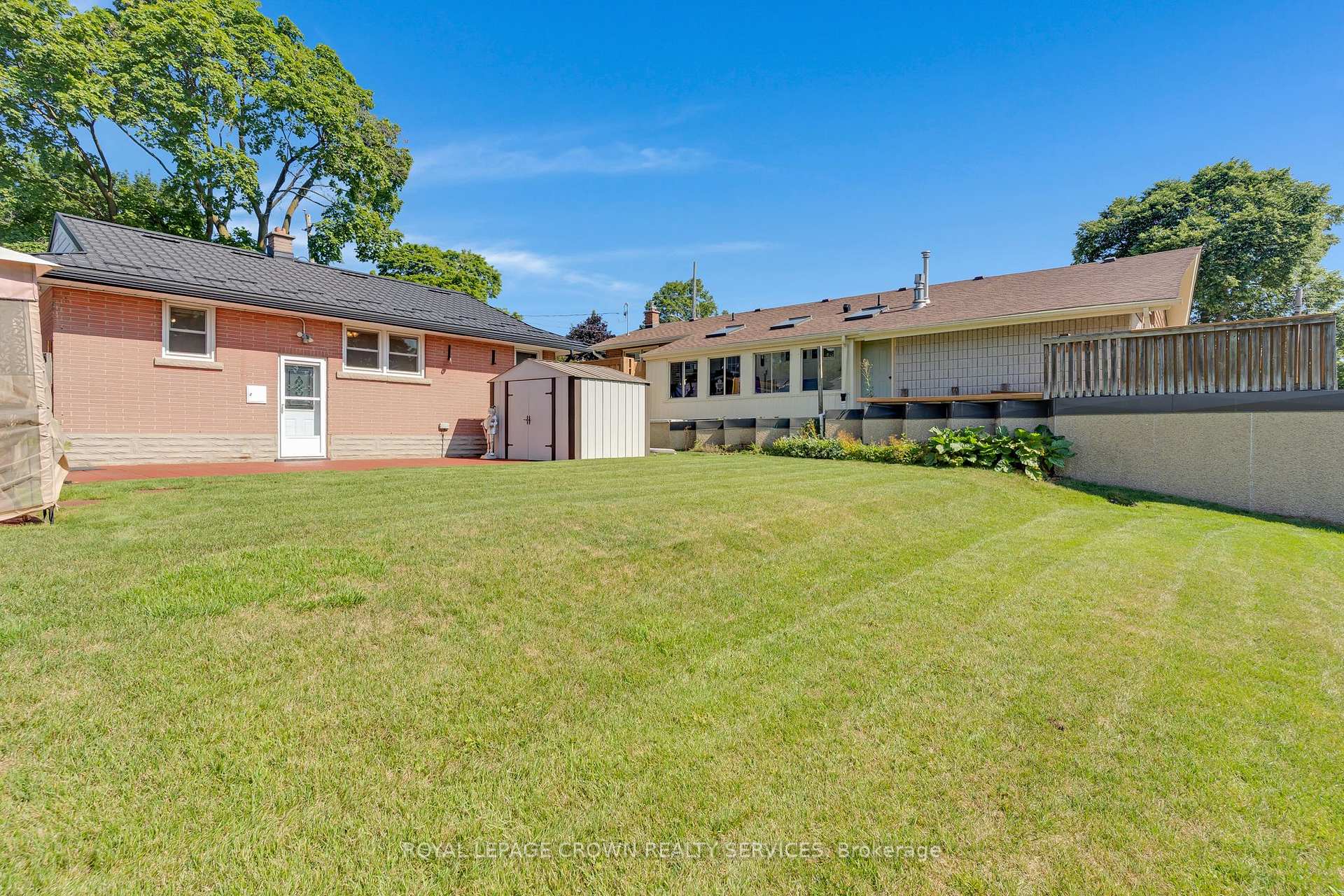 Photo 42 of 94 Ottawa Crescent, Guelph, St. George's — HOMEH