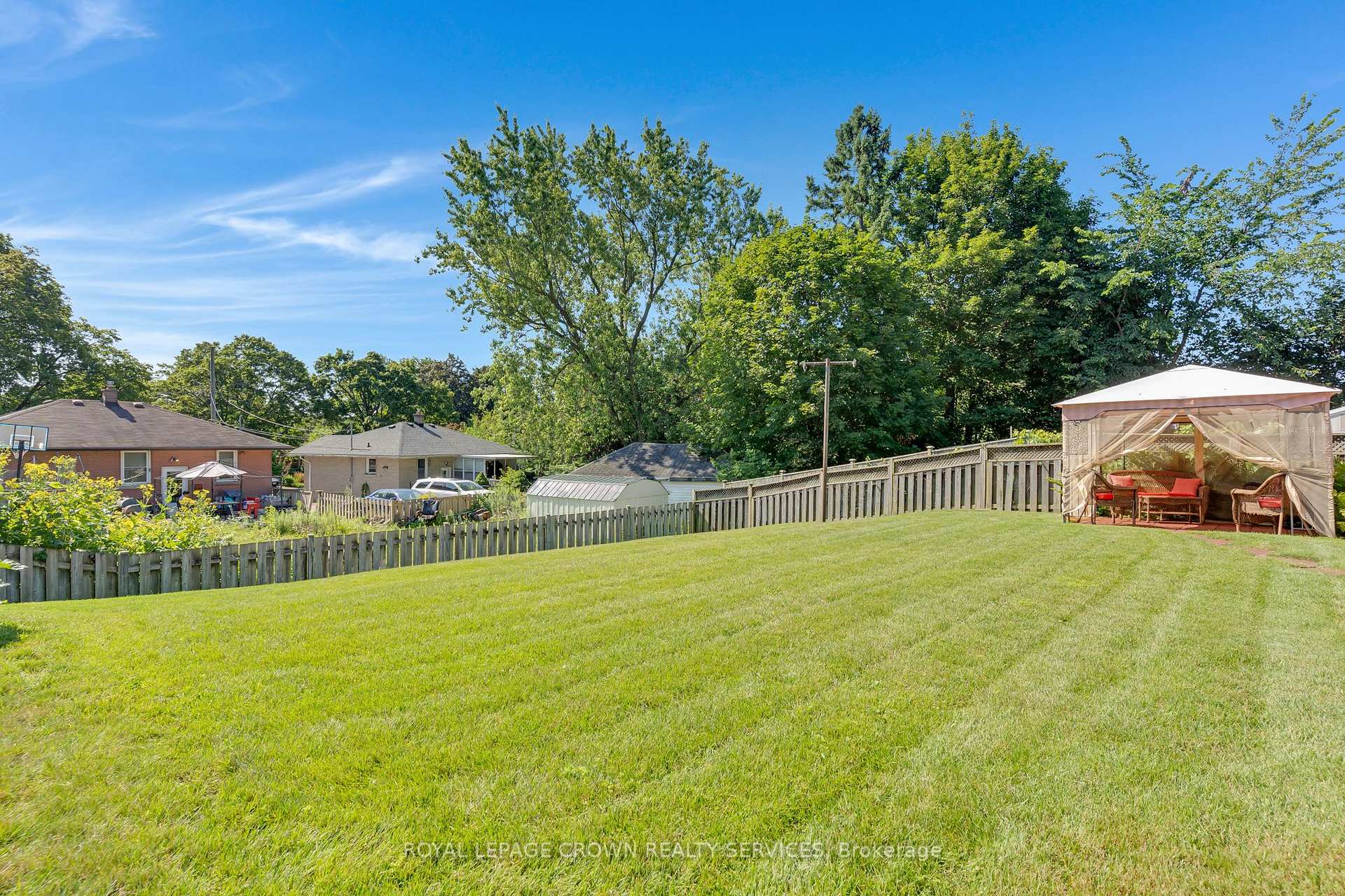 Photo 45 of 94 Ottawa Crescent, Guelph, St. George's — HOMEH