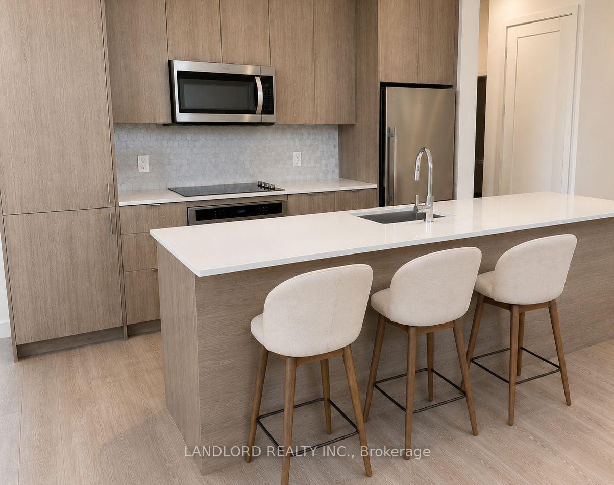 Photo 3 of Unit Ph, 5 Mabelle Avenue, Etobicoke, Islington-City Centre West — HOMEH