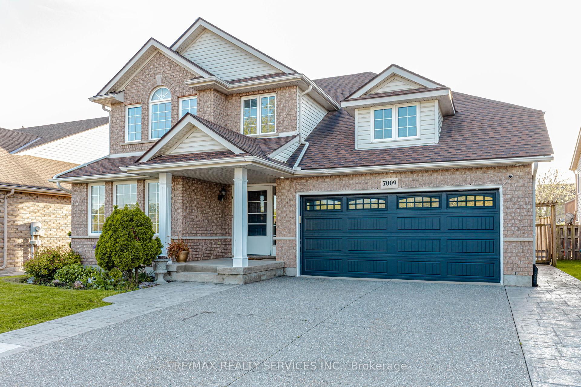 Photo 2 of 7009 Kalar Road, Niagara Falls, Forestview — HOMEH