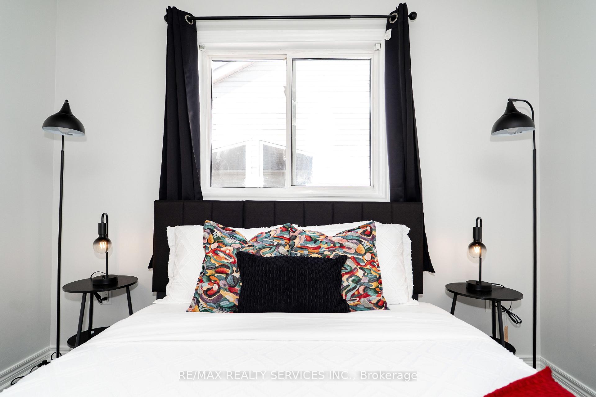 Photo 15 of 7009 Kalar Road, Niagara Falls, Forestview — HOMEH