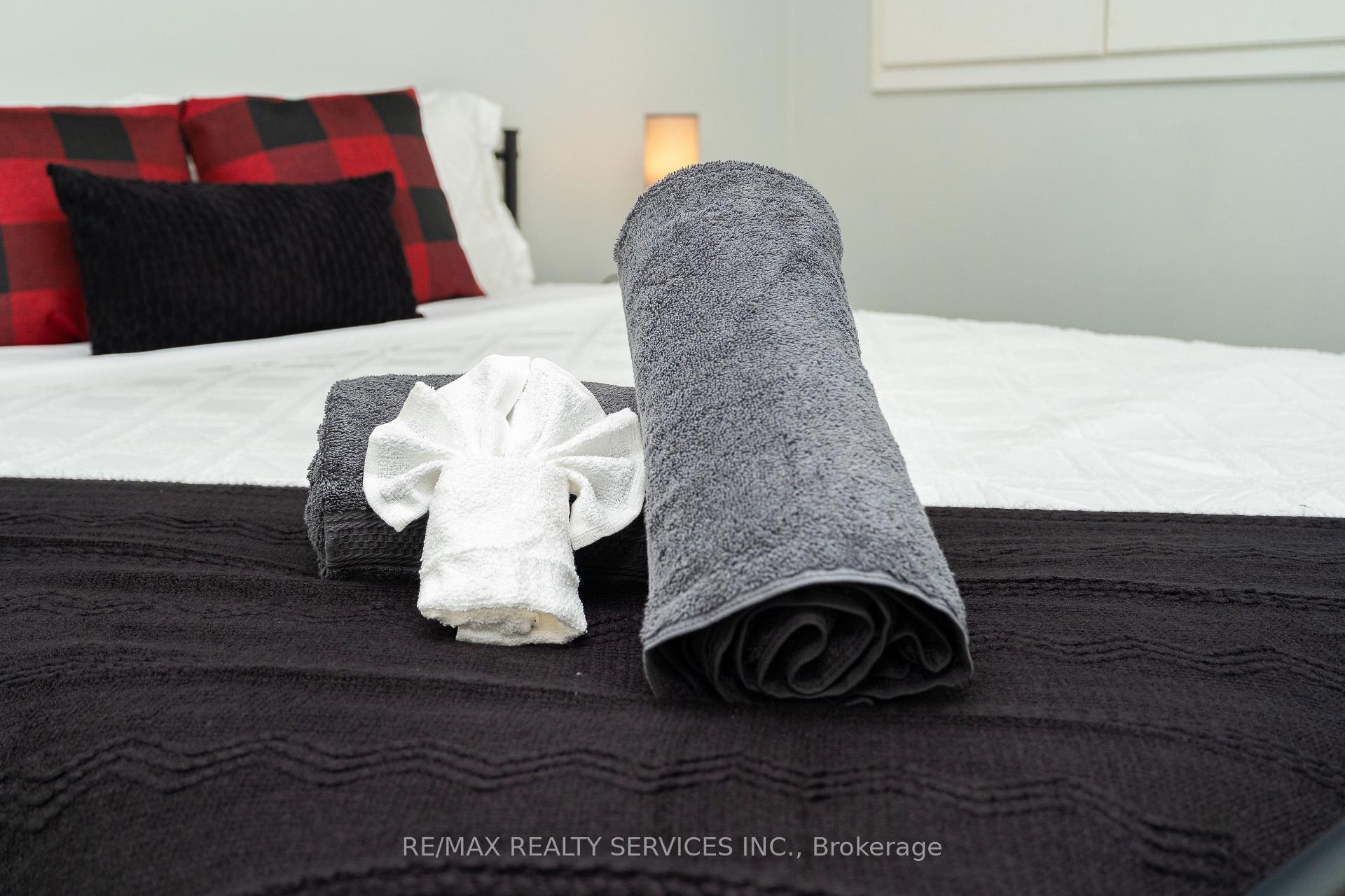 Photo 23 of 7009 Kalar Road, Niagara Falls, Forestview — HOMEH