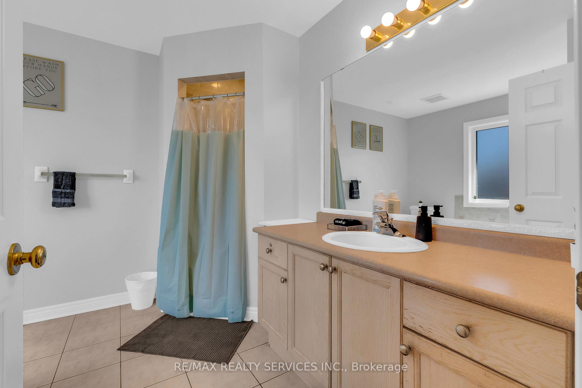 Photo 28 of 7009 Kalar Road, Niagara Falls, Forestview — HOMEH