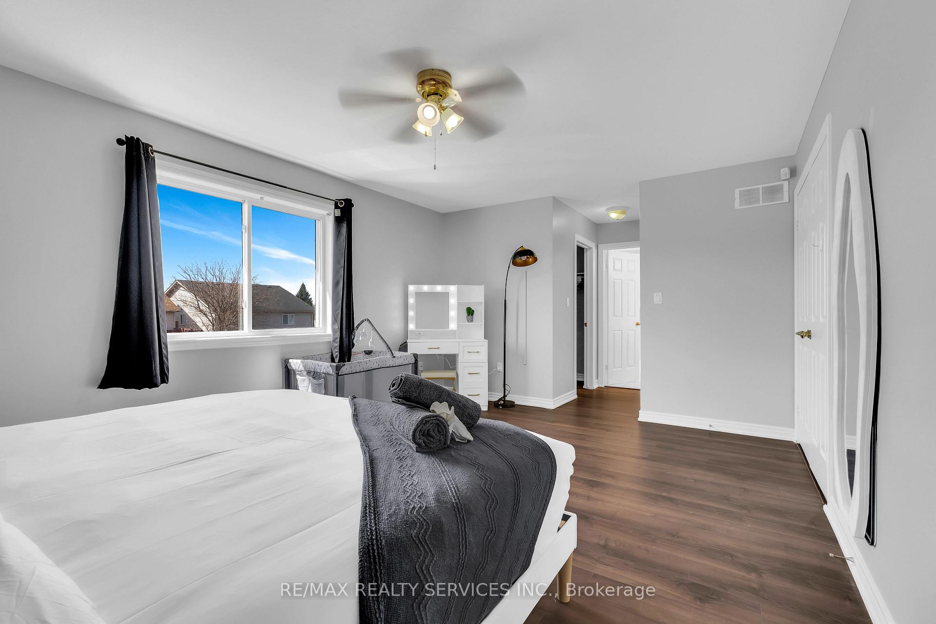 Photo 30 of 7009 Kalar Road, Niagara Falls, Forestview — HOMEH