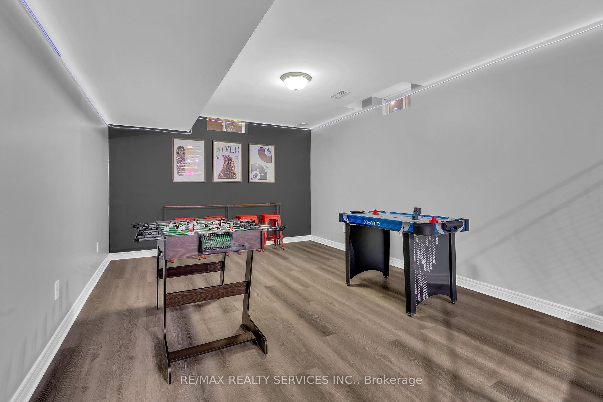 Photo 47 of 7009 Kalar Road, Niagara Falls, Forestview — HOMEH