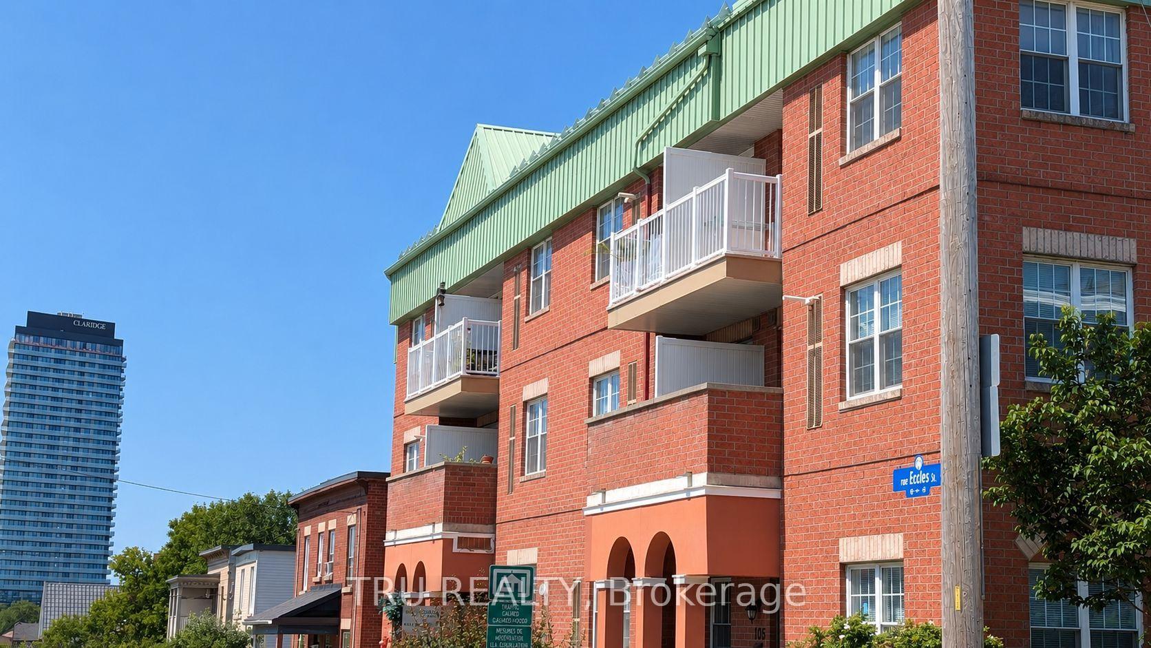 Front of Unit 2, 130 Rochester Street