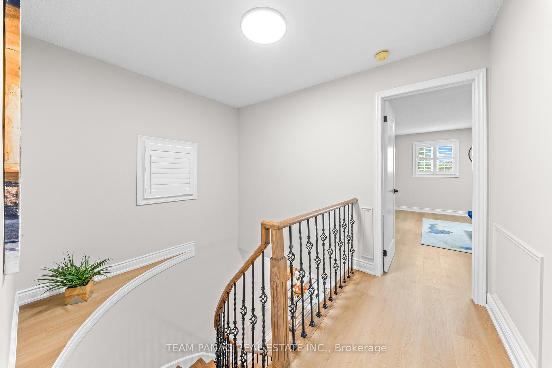 Photo 24 of 39 Colchester Avenue, Brampton, Heart Lake West — HOMEH