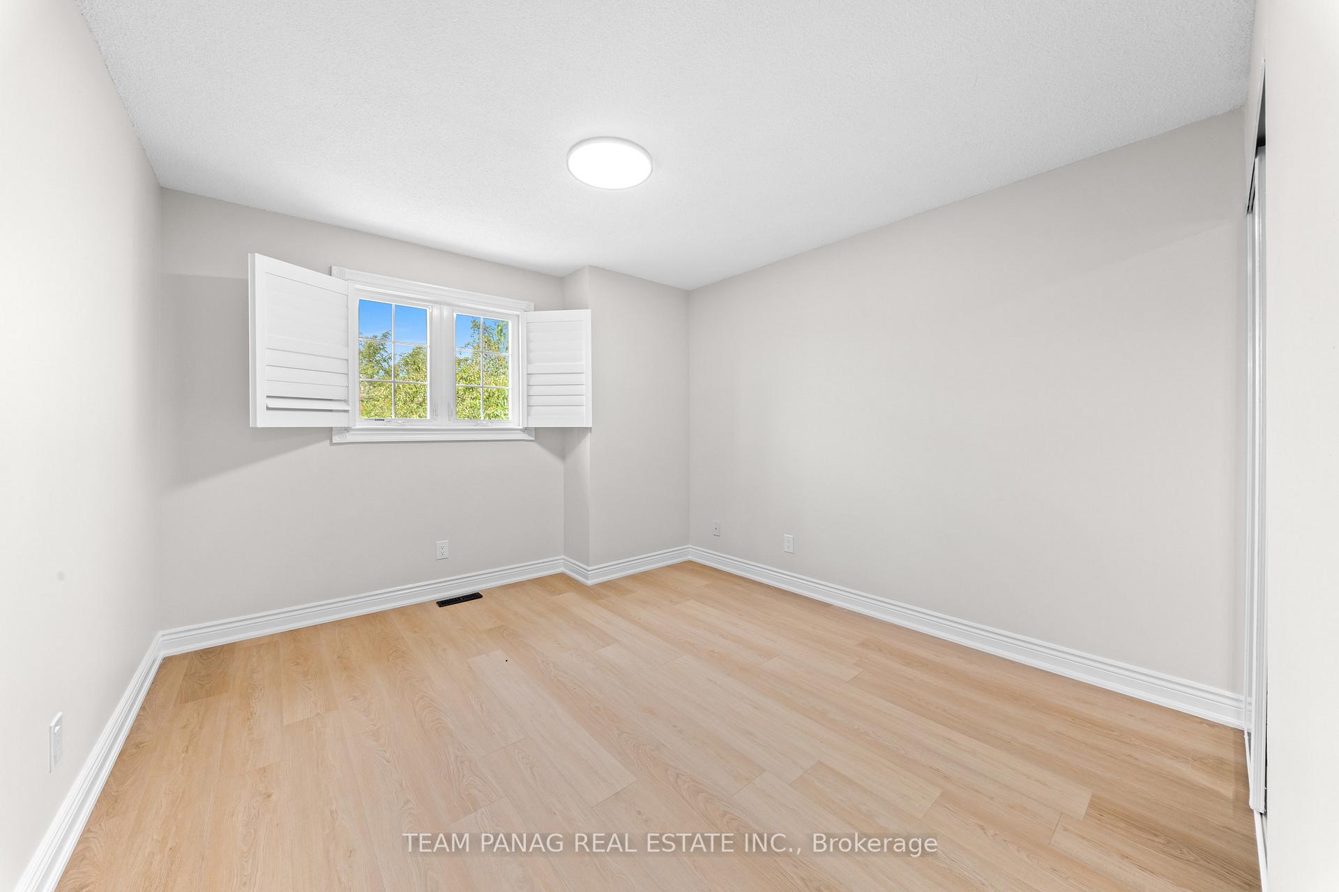 Photo 36 of 39 Colchester Avenue, Brampton, Heart Lake West — HOMEH