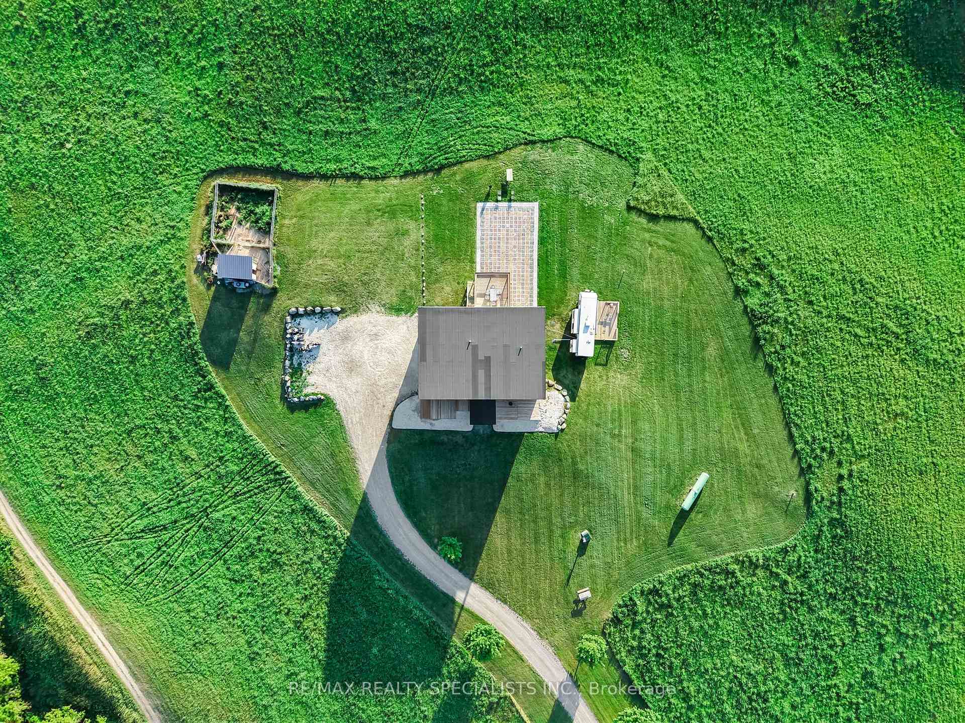 Photo 2 of 676378 Centre Road, Mulmur, Rural Mulmur — HOMEH