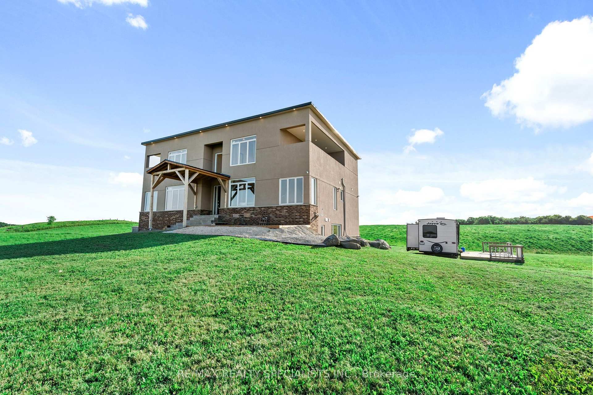 Photo 3 of 676378 Centre Road, Mulmur, Rural Mulmur — HOMEH