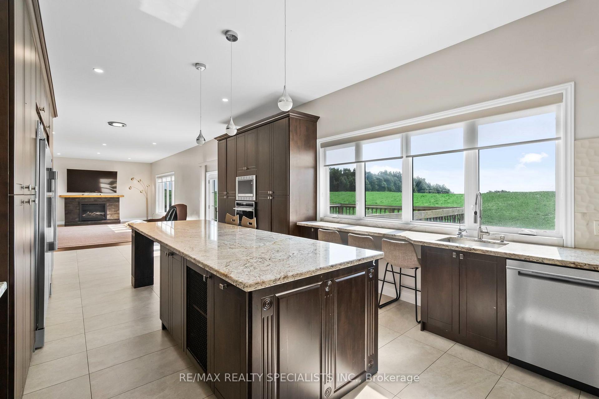 Photo 10 of 676378 Centre Road, Mulmur, Rural Mulmur — HOMEH
