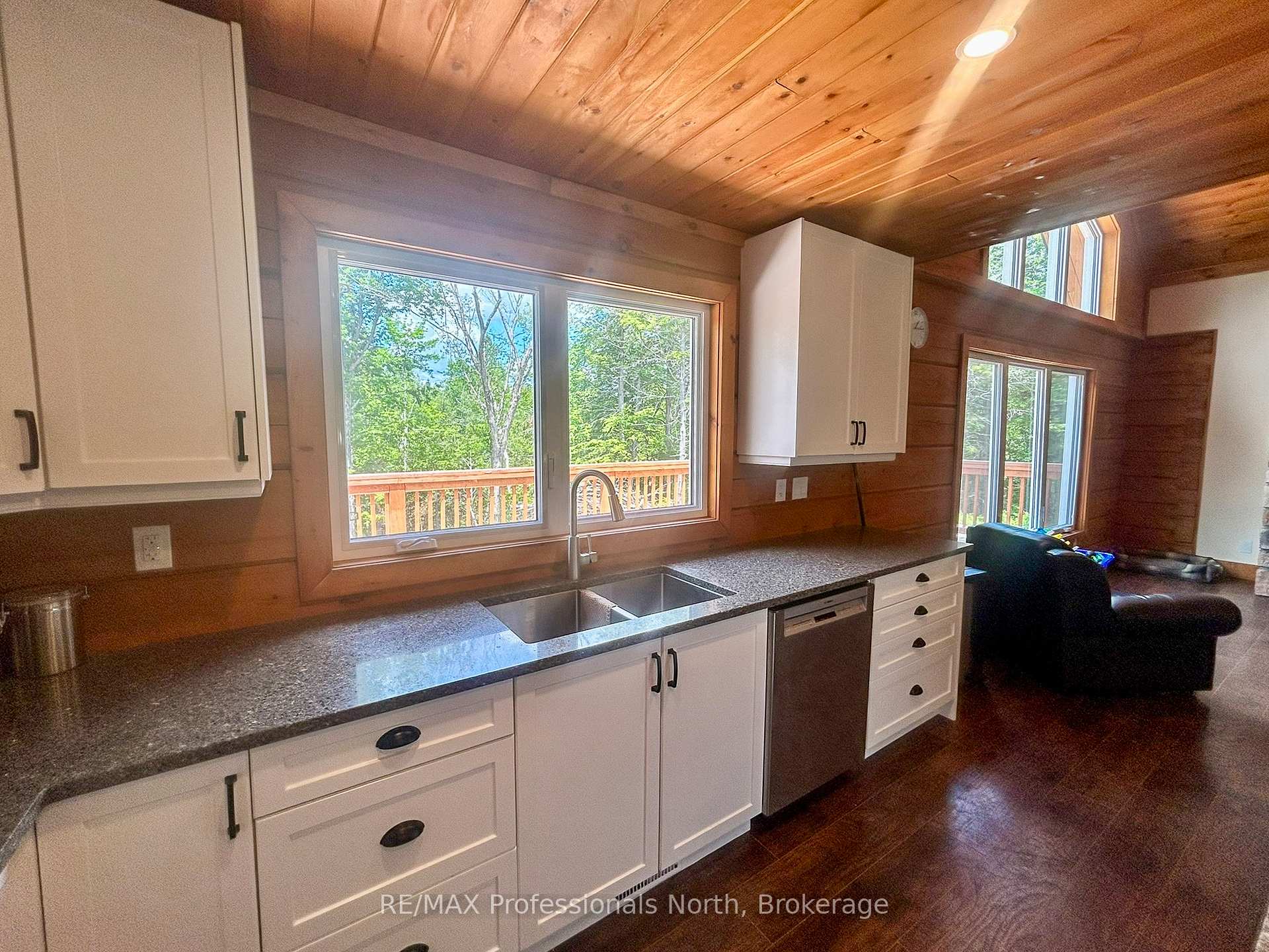 Photo 6 of 511 Brethour Road, Hastings Highlands, Herschel Ward — HOMEH