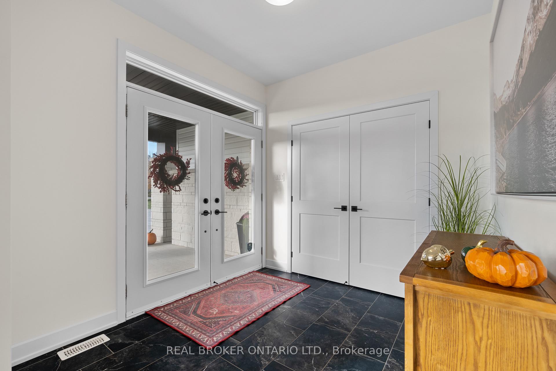 Photo 8 of 119 Ernest Way, Tay Valley, Bathurst/Burgess & Sherbrooke (Bathurst) Twp — HOMEH