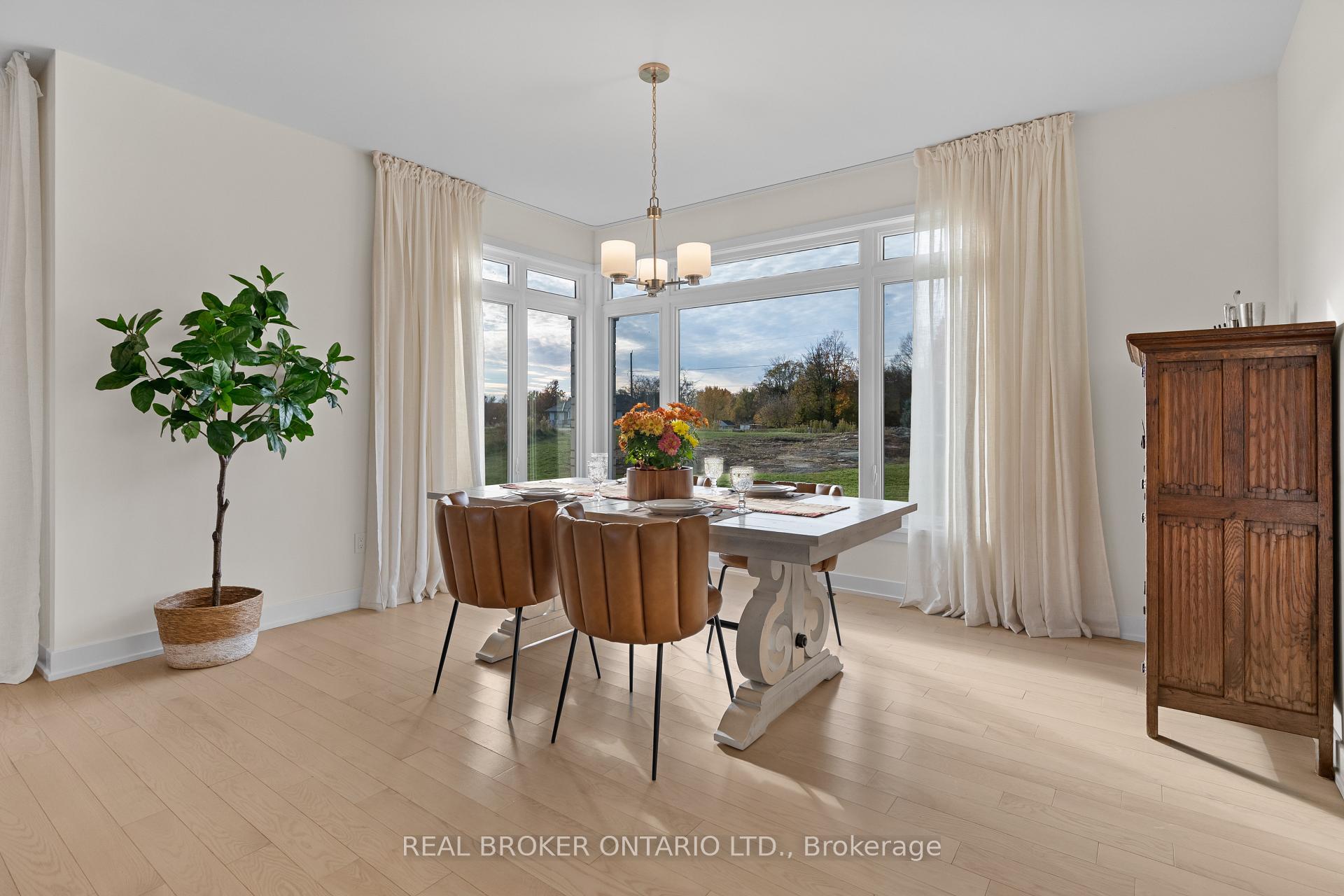 Photo 10 of 119 Ernest Way, Tay Valley, Bathurst/Burgess & Sherbrooke (Bathurst) Twp — HOMEH