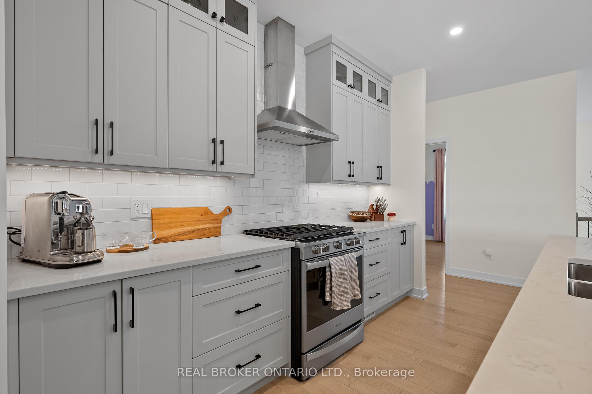 Photo 16 of 119 Ernest Way, Tay Valley, Bathurst/Burgess & Sherbrooke (Bathurst) Twp — HOMEH