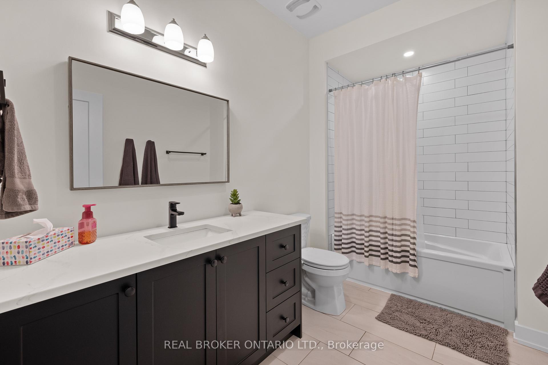 Photo 20 of 119 Ernest Way, Tay Valley, Bathurst/Burgess & Sherbrooke (Bathurst) Twp — HOMEH
