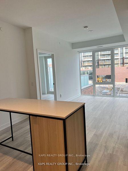 Photo 5 of Unit 201, 215 Lakeshore Road W, Mississauga, Port Credit — HOMEH