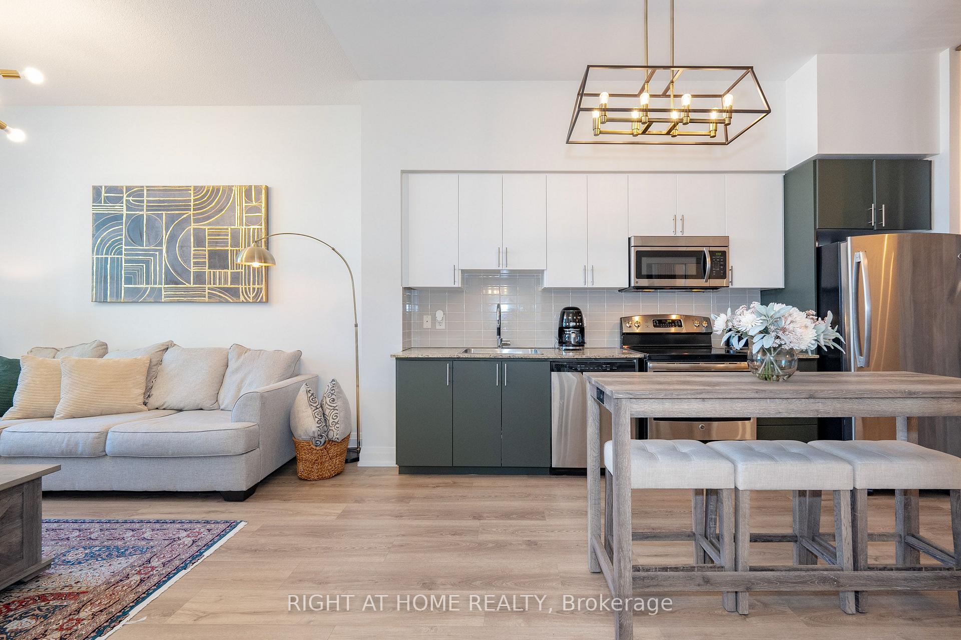 Photo of Unit 306, 7171 Yonge Street