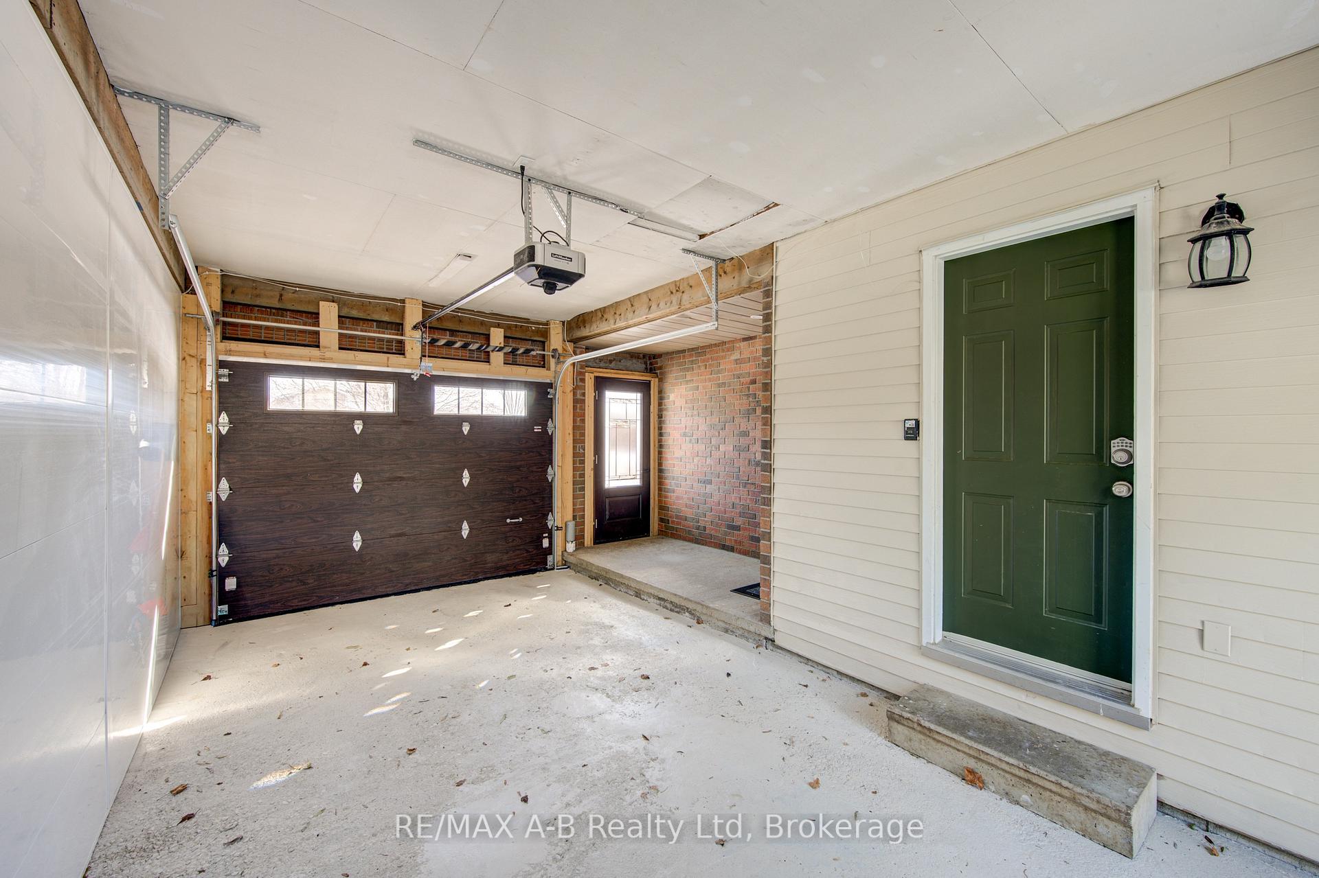 Photo 39 of 29 Dunsford Crescent, St. Marys — HOMEH