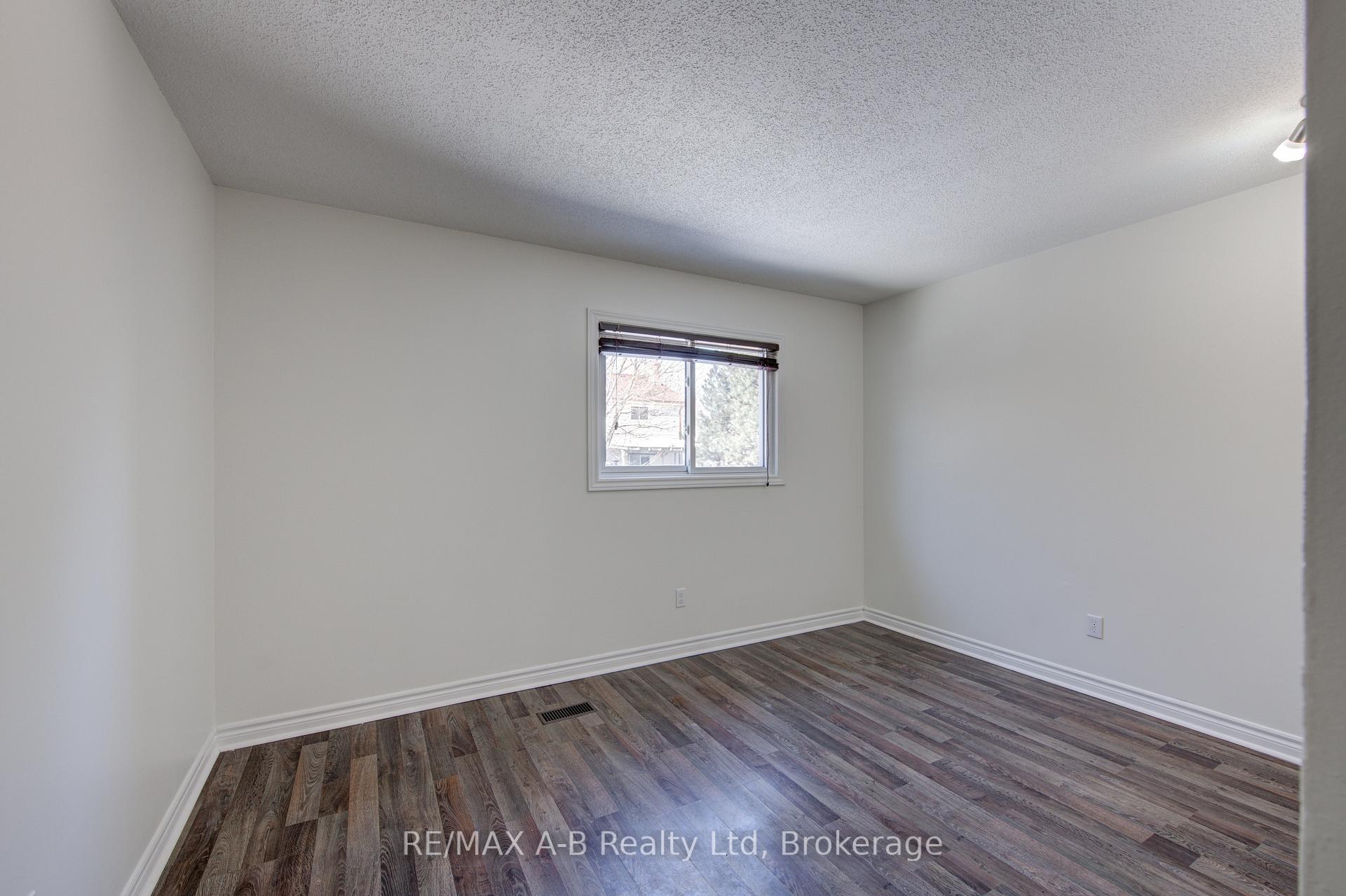 Photo 13 of 29 Dunsford Crescent, St. Marys — HOMEH