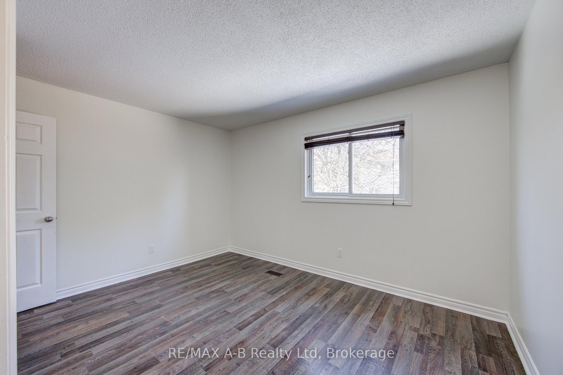 Photo 15 of 29 Dunsford Crescent, St. Marys — HOMEH