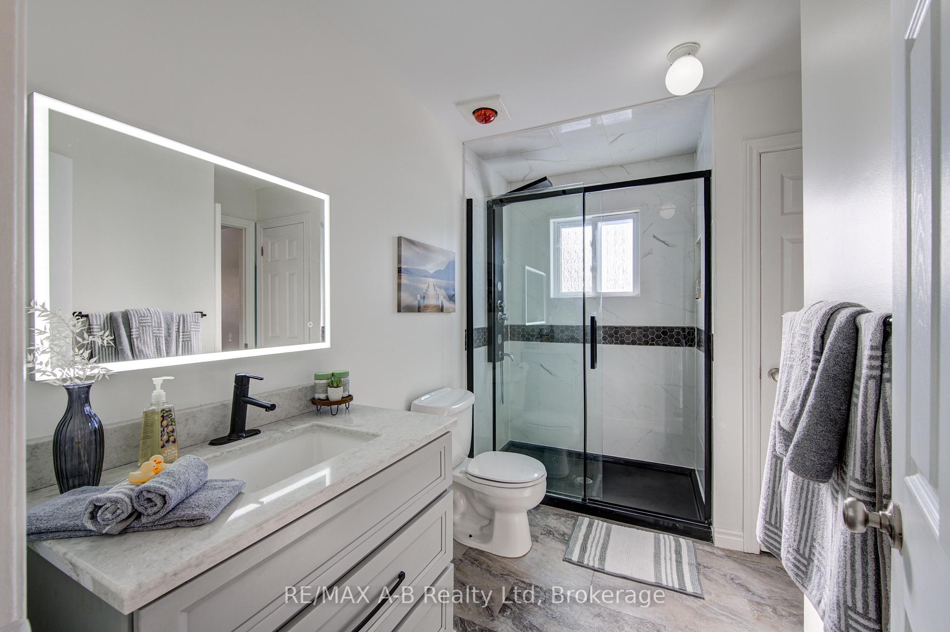 Photo 16 of 29 Dunsford Crescent, St. Marys — HOMEH